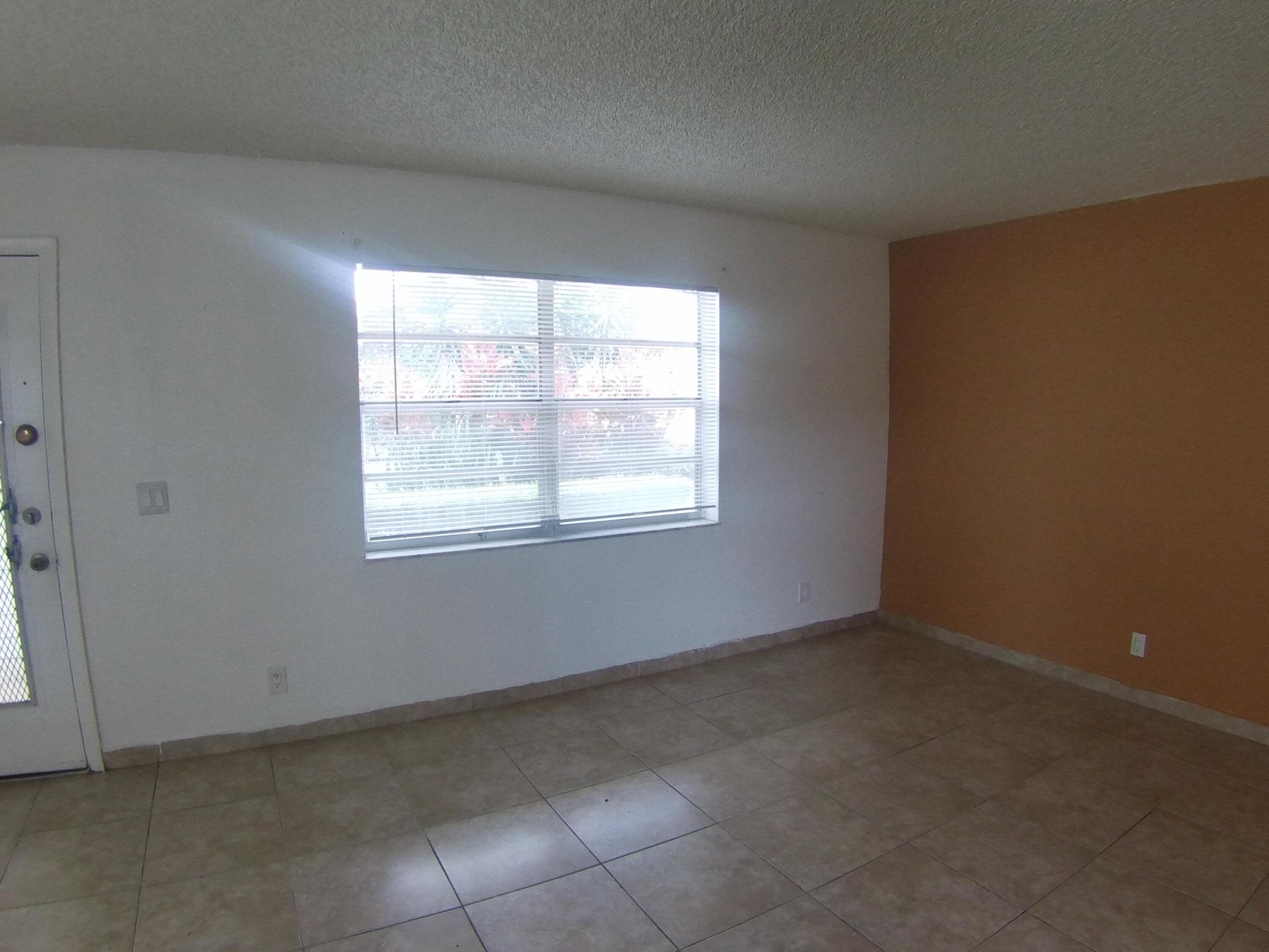 537 Normandy L