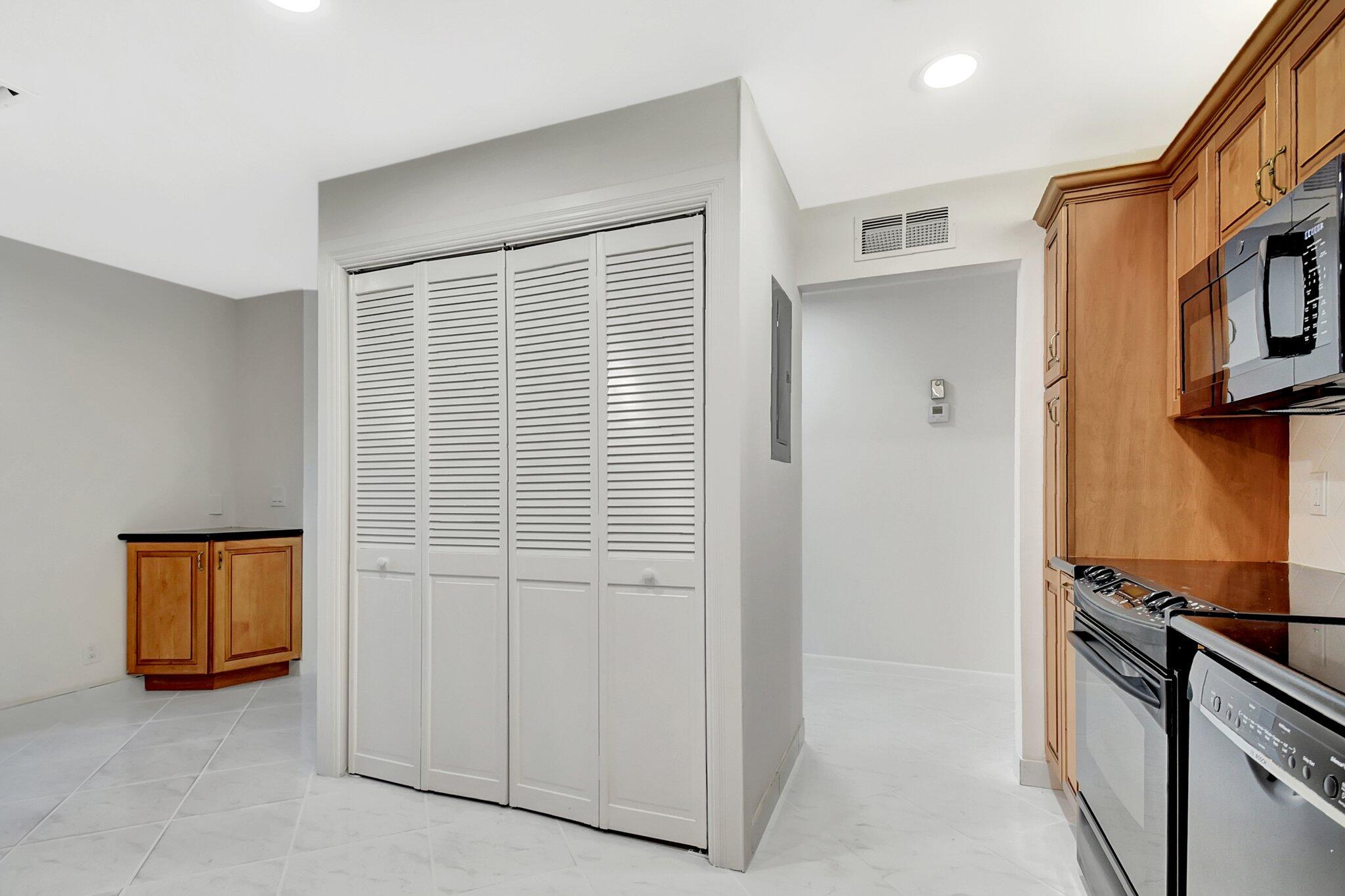 1341 NW 19 Th Terrace A