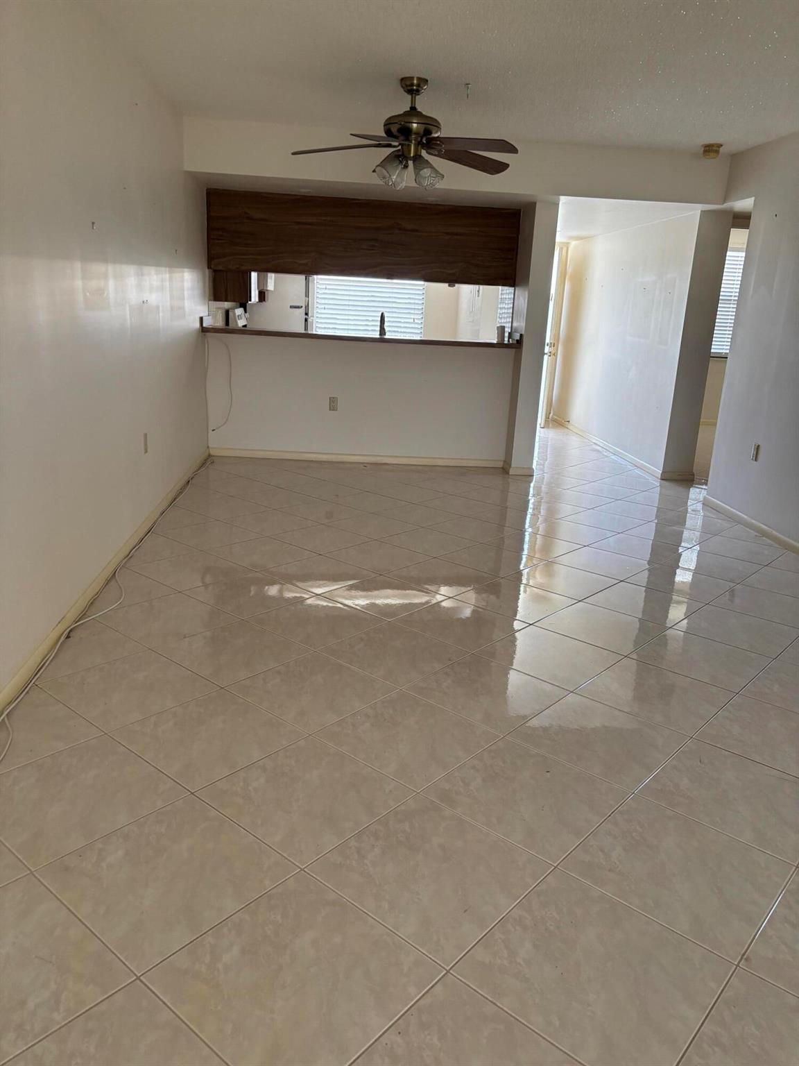 6121 Balboa Circle 401