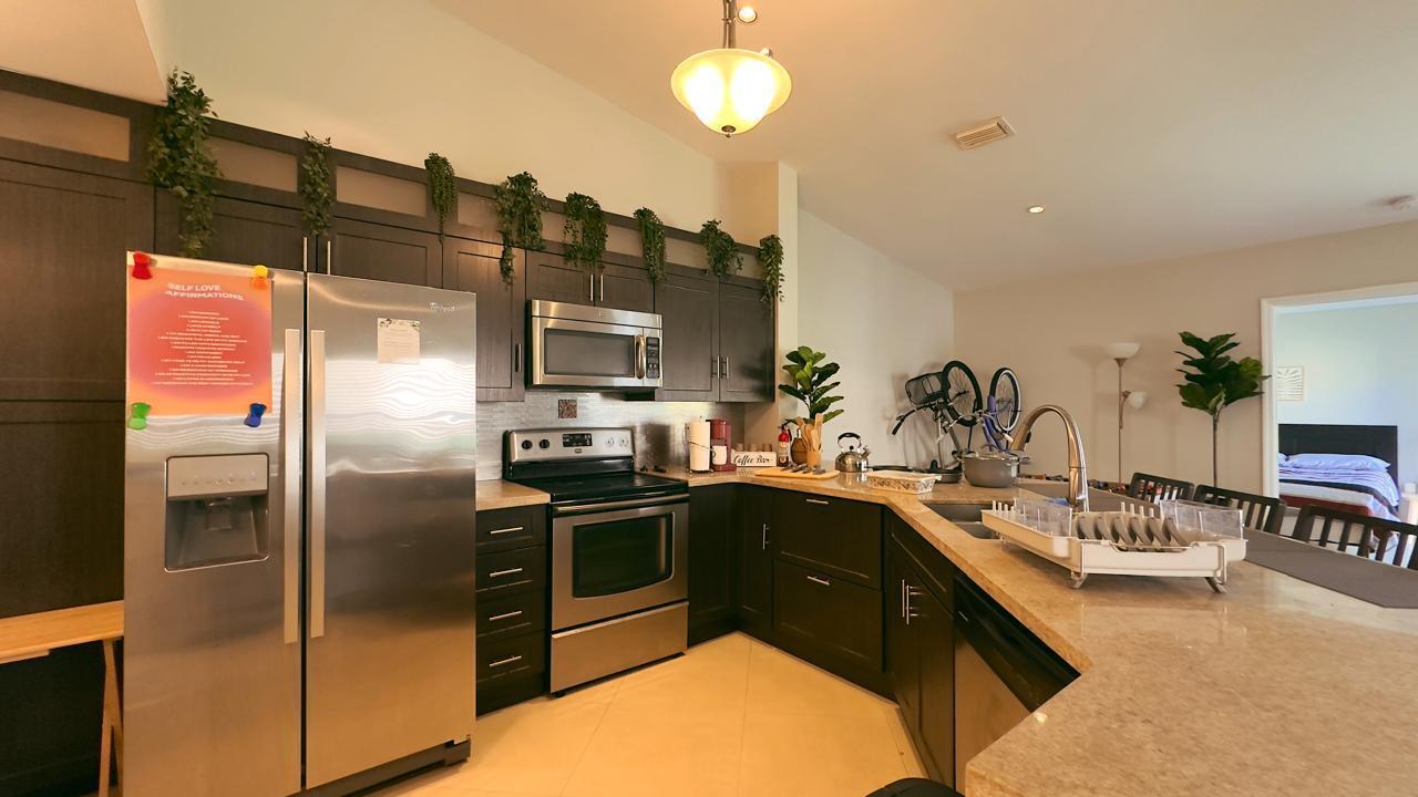 5811 NW 57th Avenue