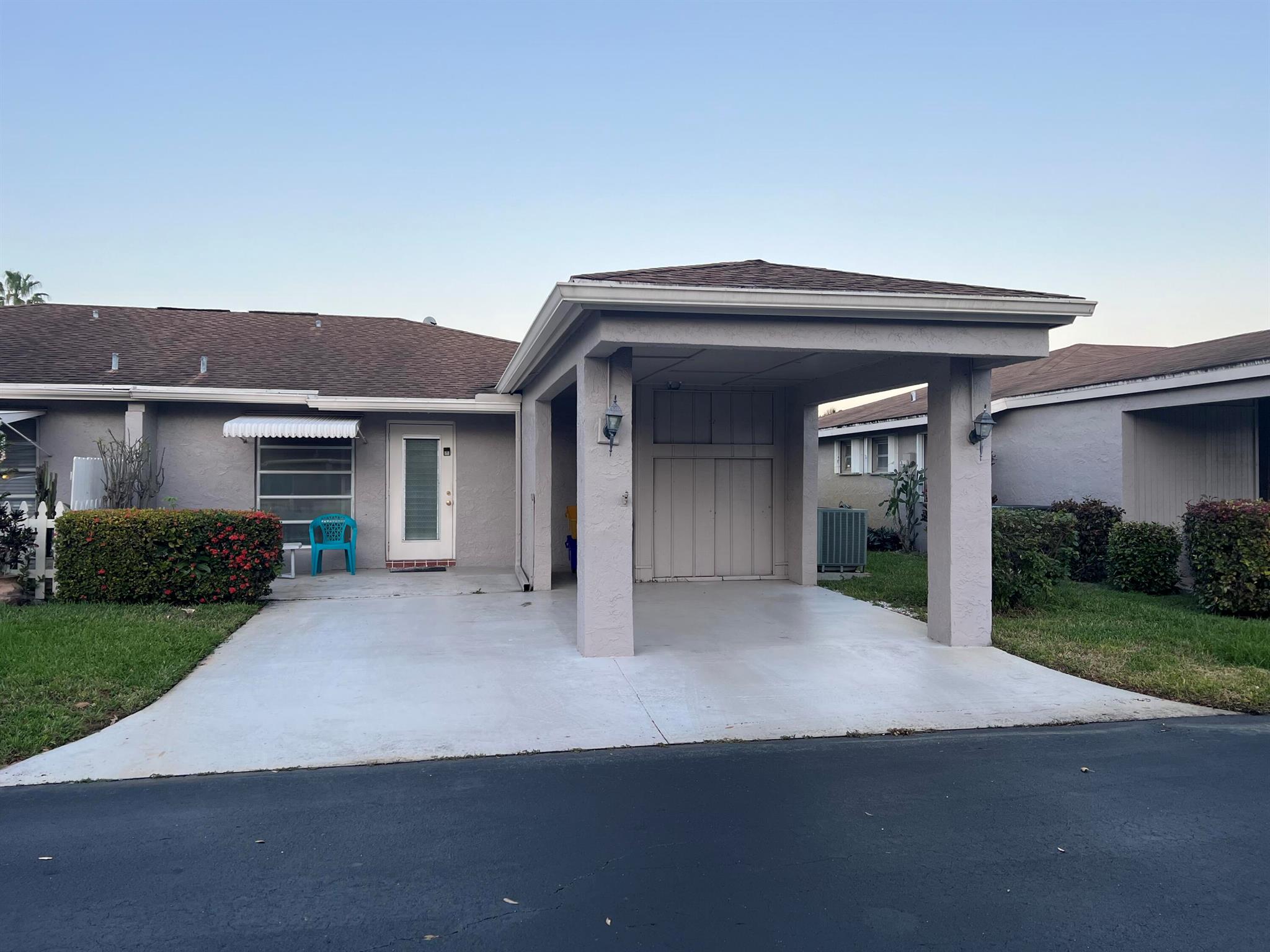 6805 Moonlit Drive