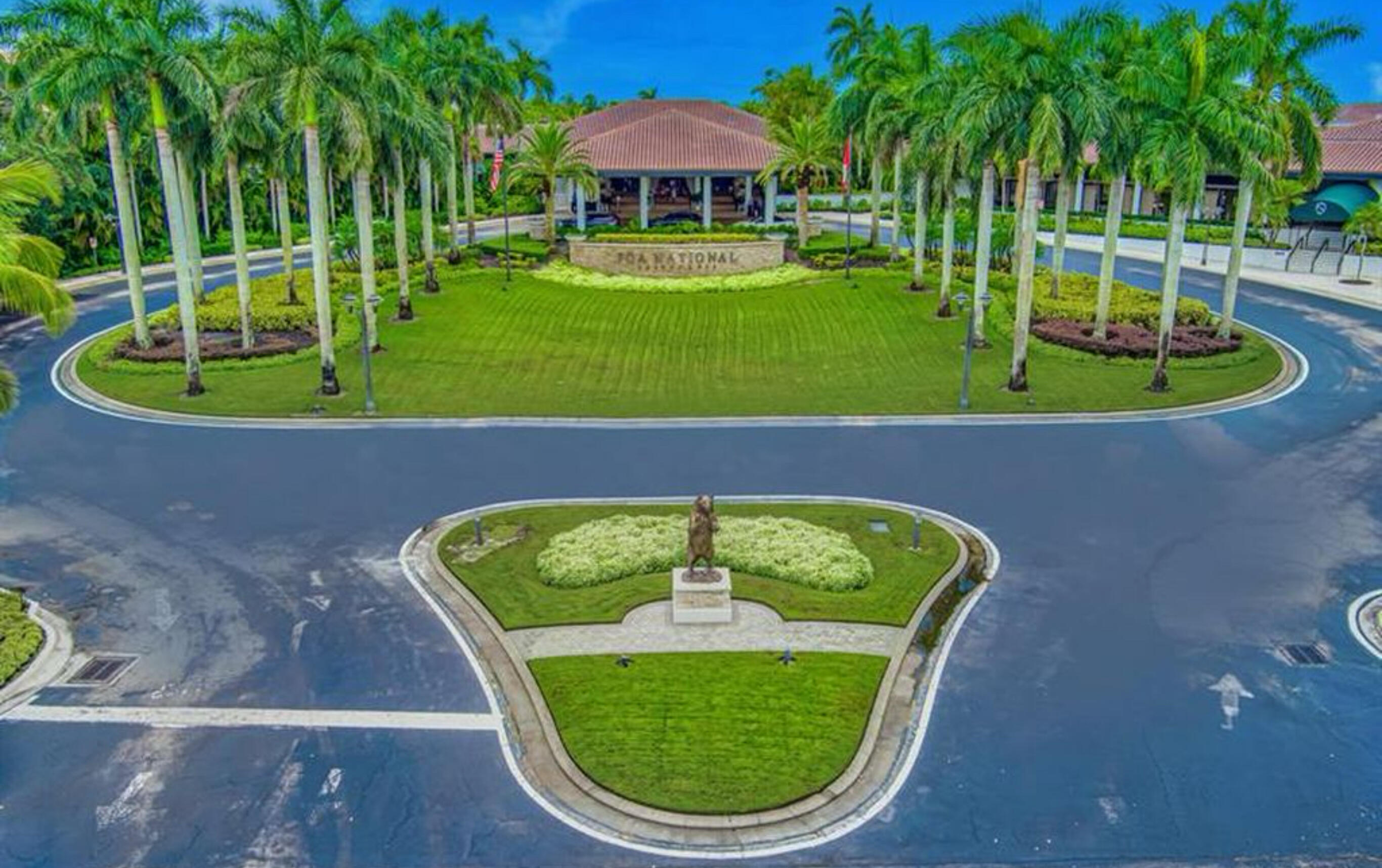 22 Lexington Lane W E