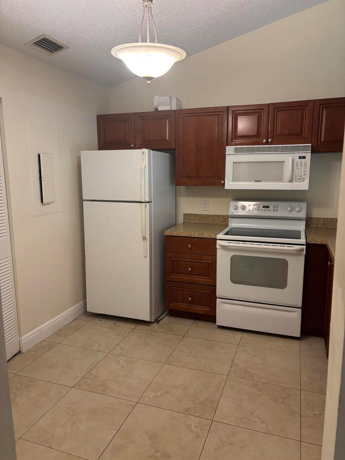 479 Hardwood Place 479