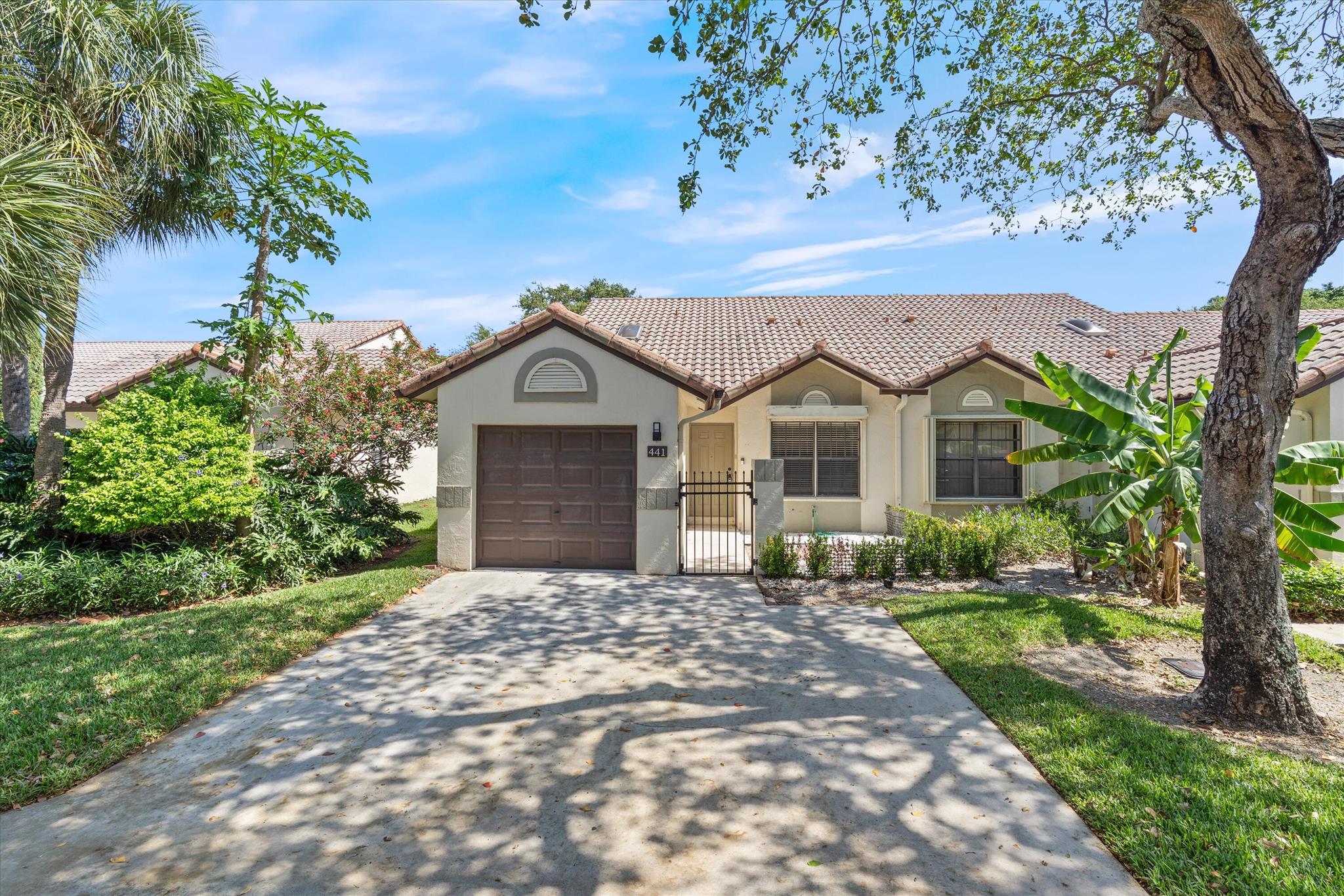 441 Ashwood Place