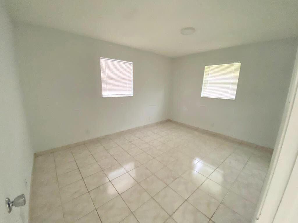 2715 Ponce De Leon Boulevard