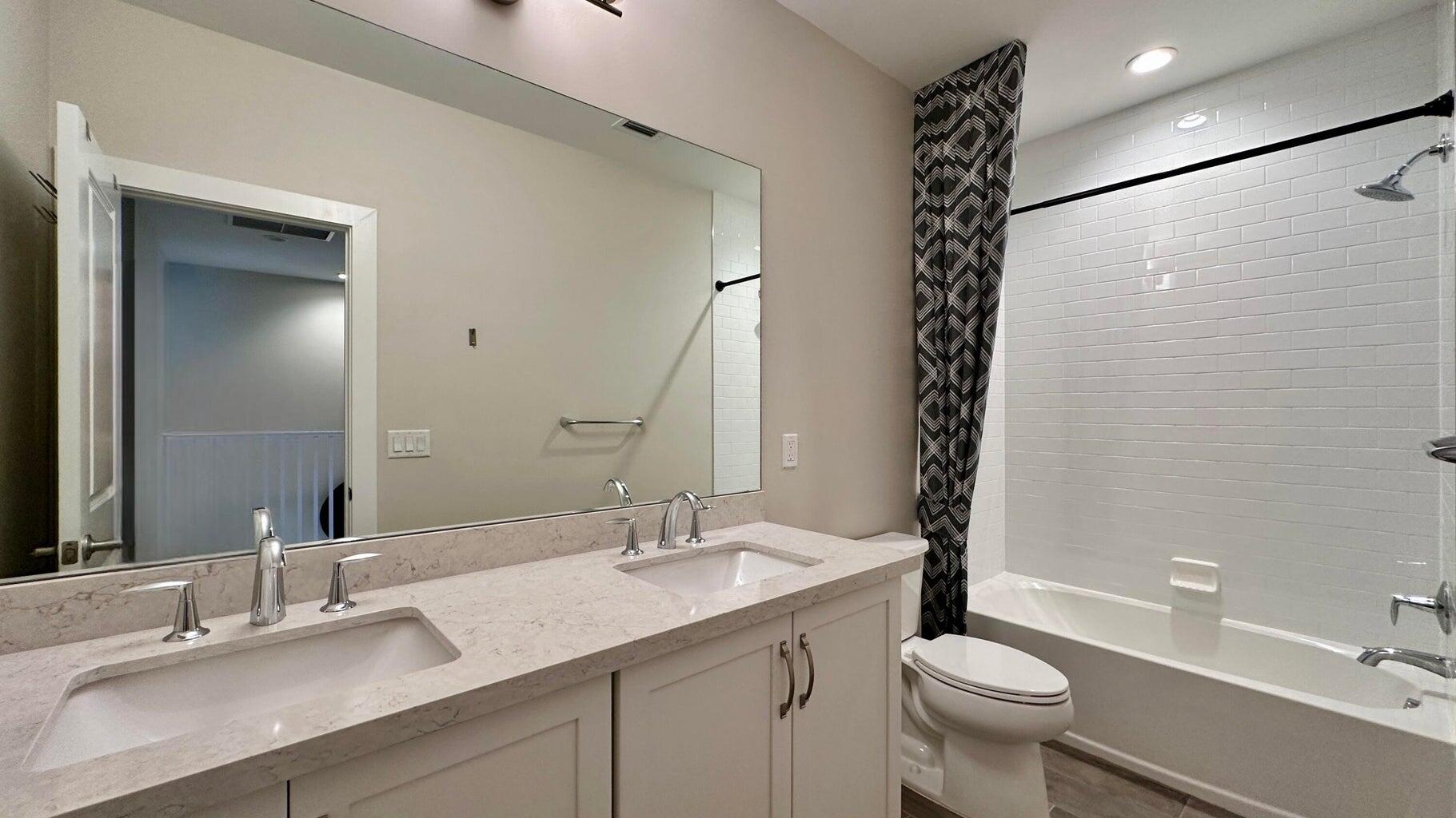 1832 Sandpiper Pointe Place