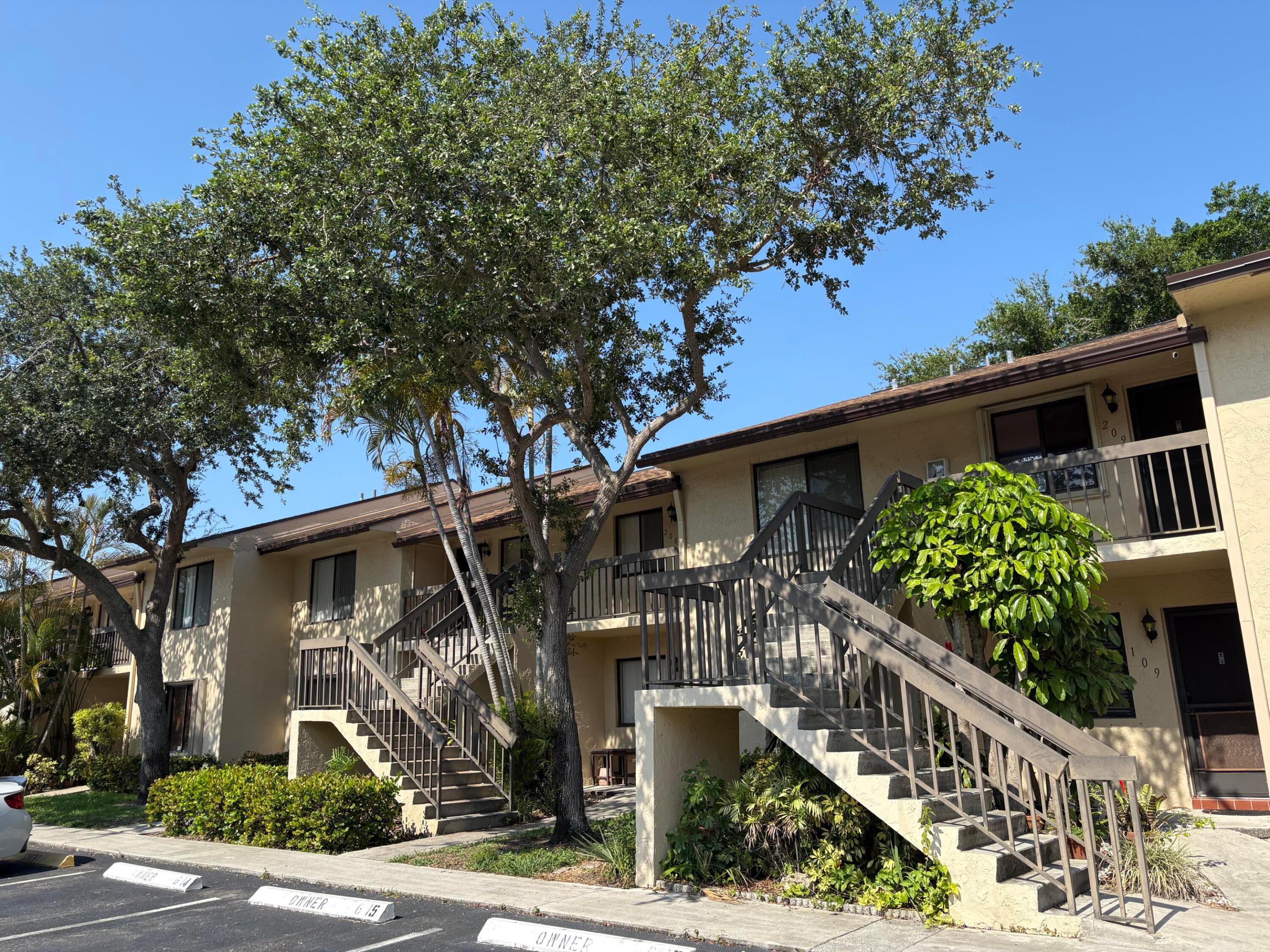 21950 Soundview Terrace 207