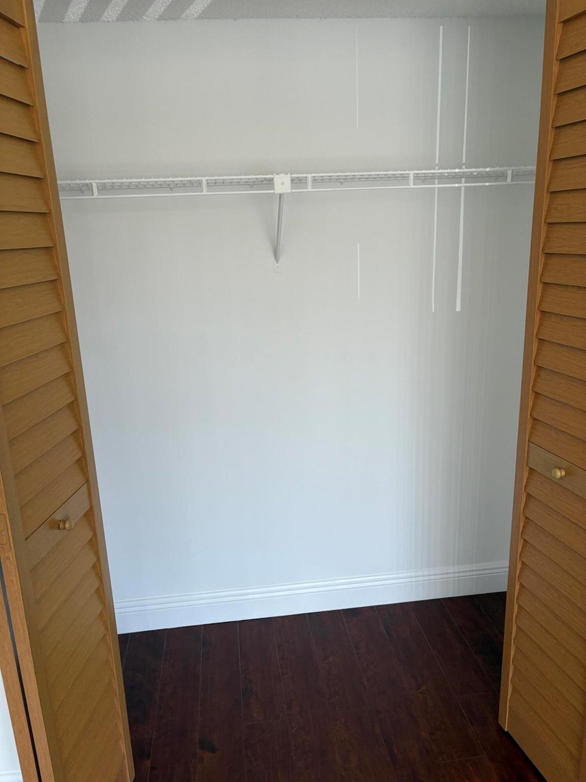 21950 Soundview Terrace 207