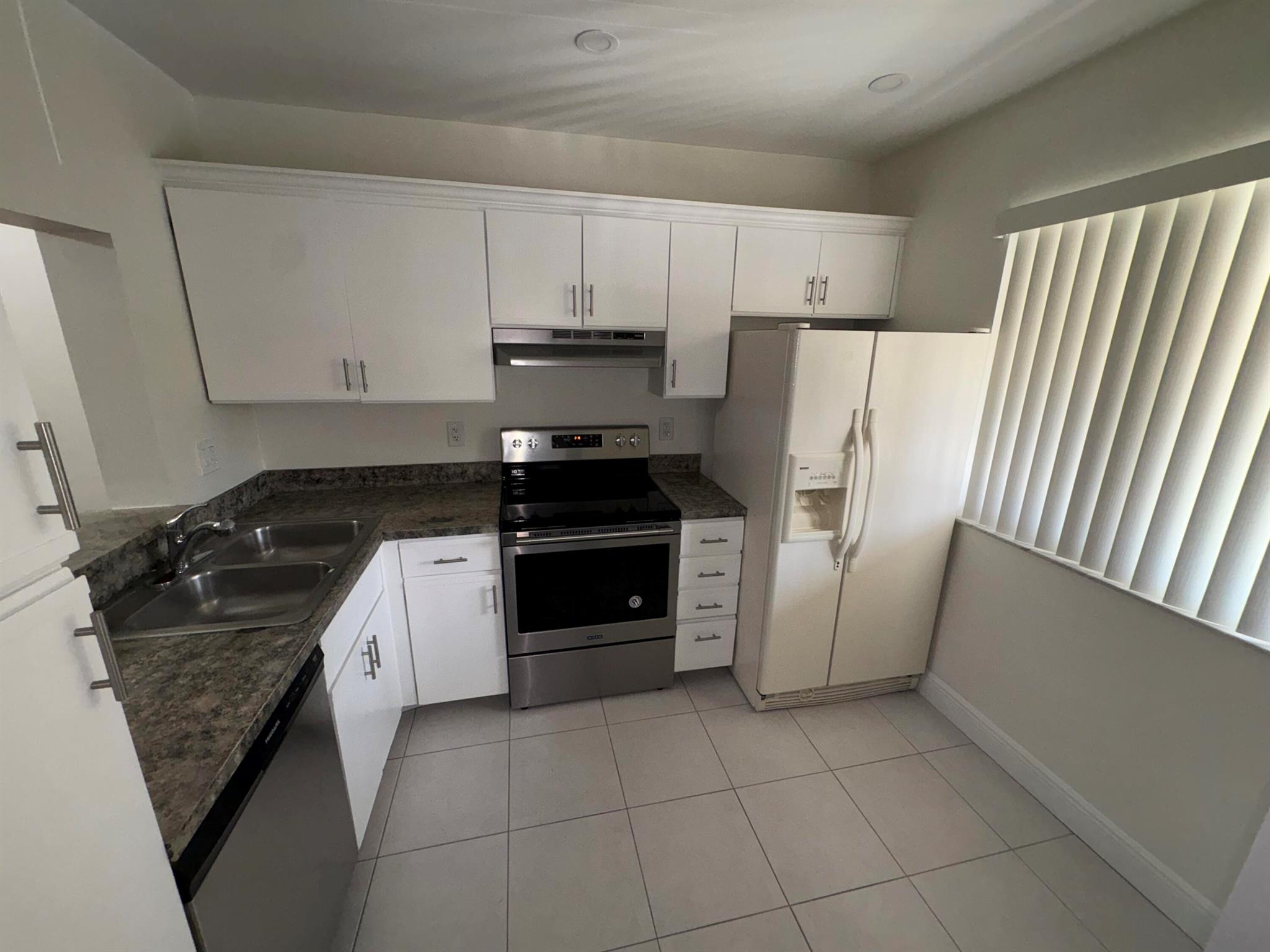 21950 Soundview Terrace 207