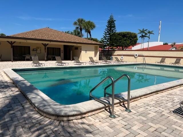 21950 Soundview Terrace 207