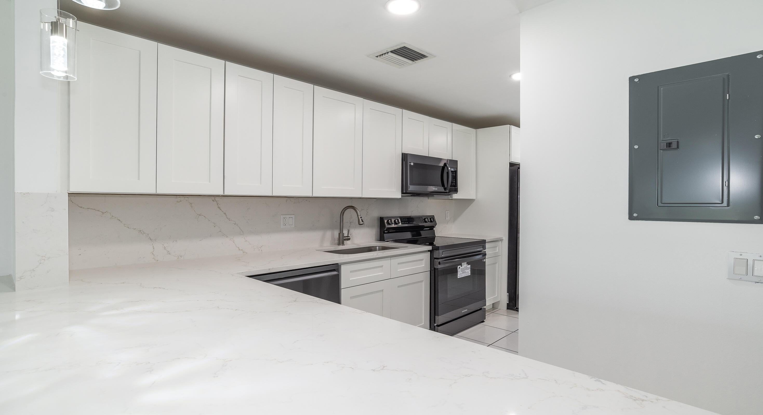 2830 SW 13th Street 101