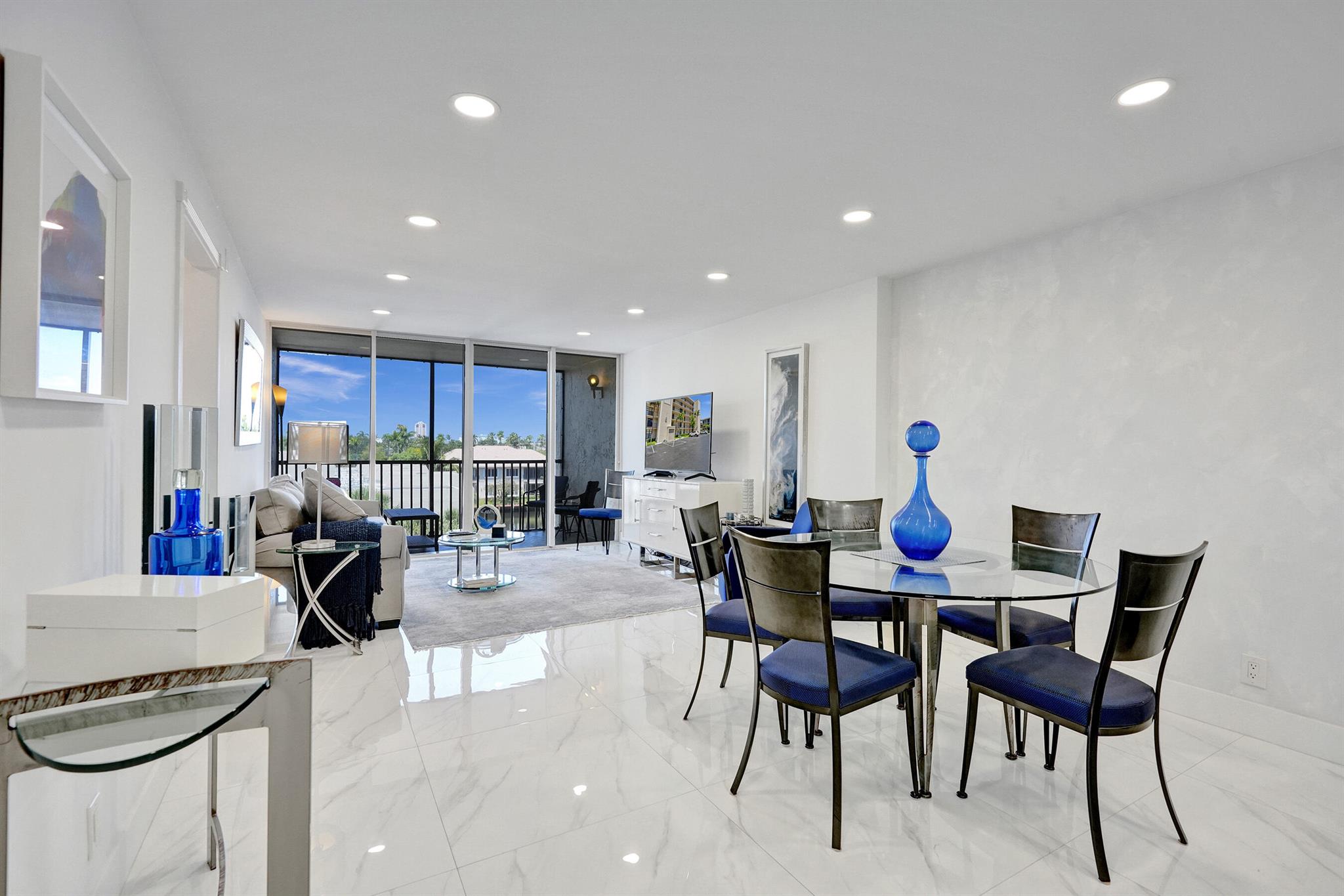 6 Royal Palm Way 506