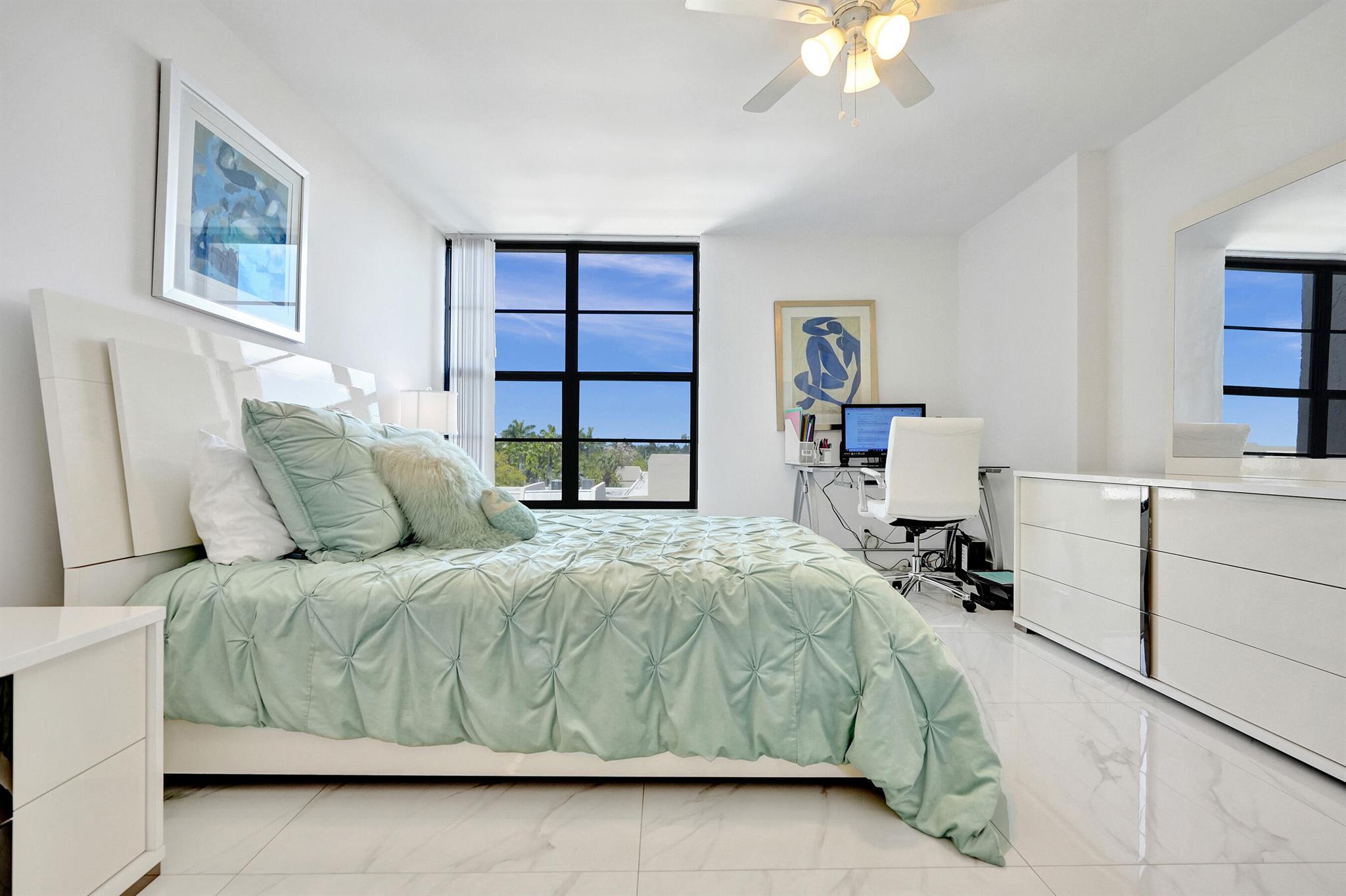 6 Royal Palm Way 506