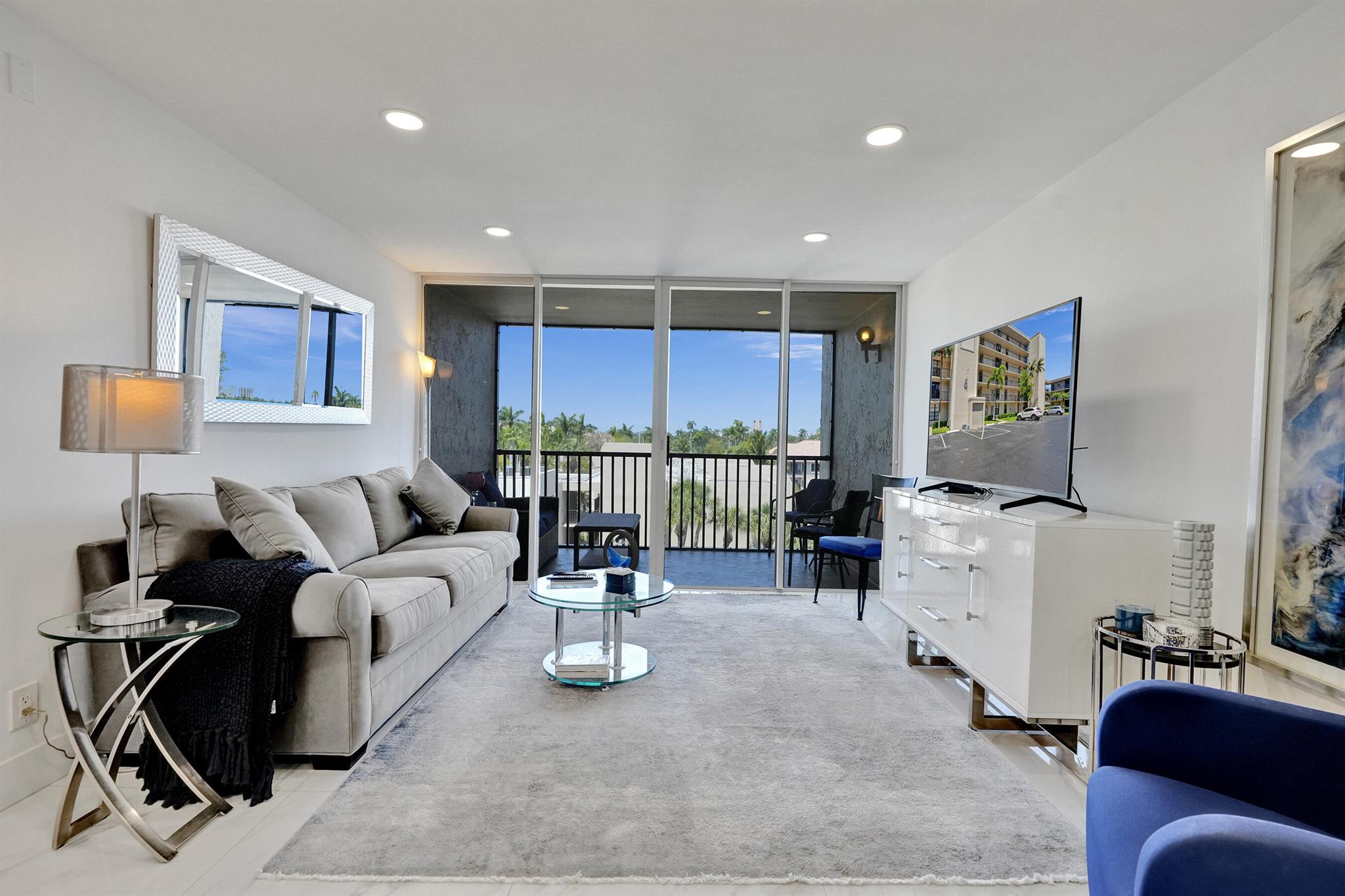 6 Royal Palm Way 506