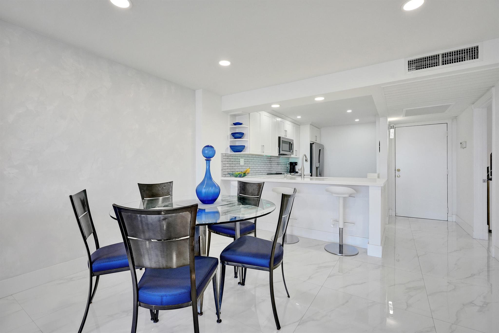 6 Royal Palm Way 506