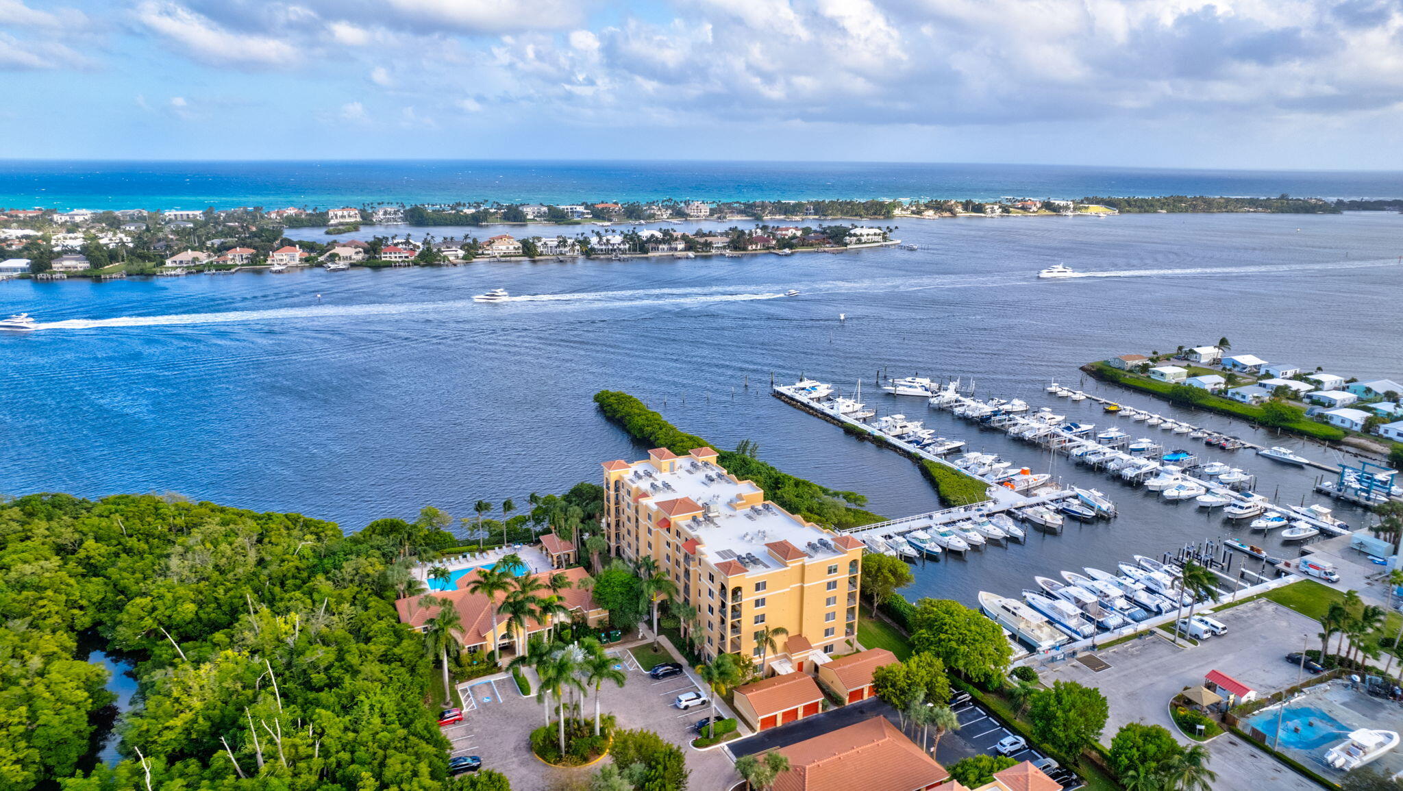 1200 Scotia Drive 502