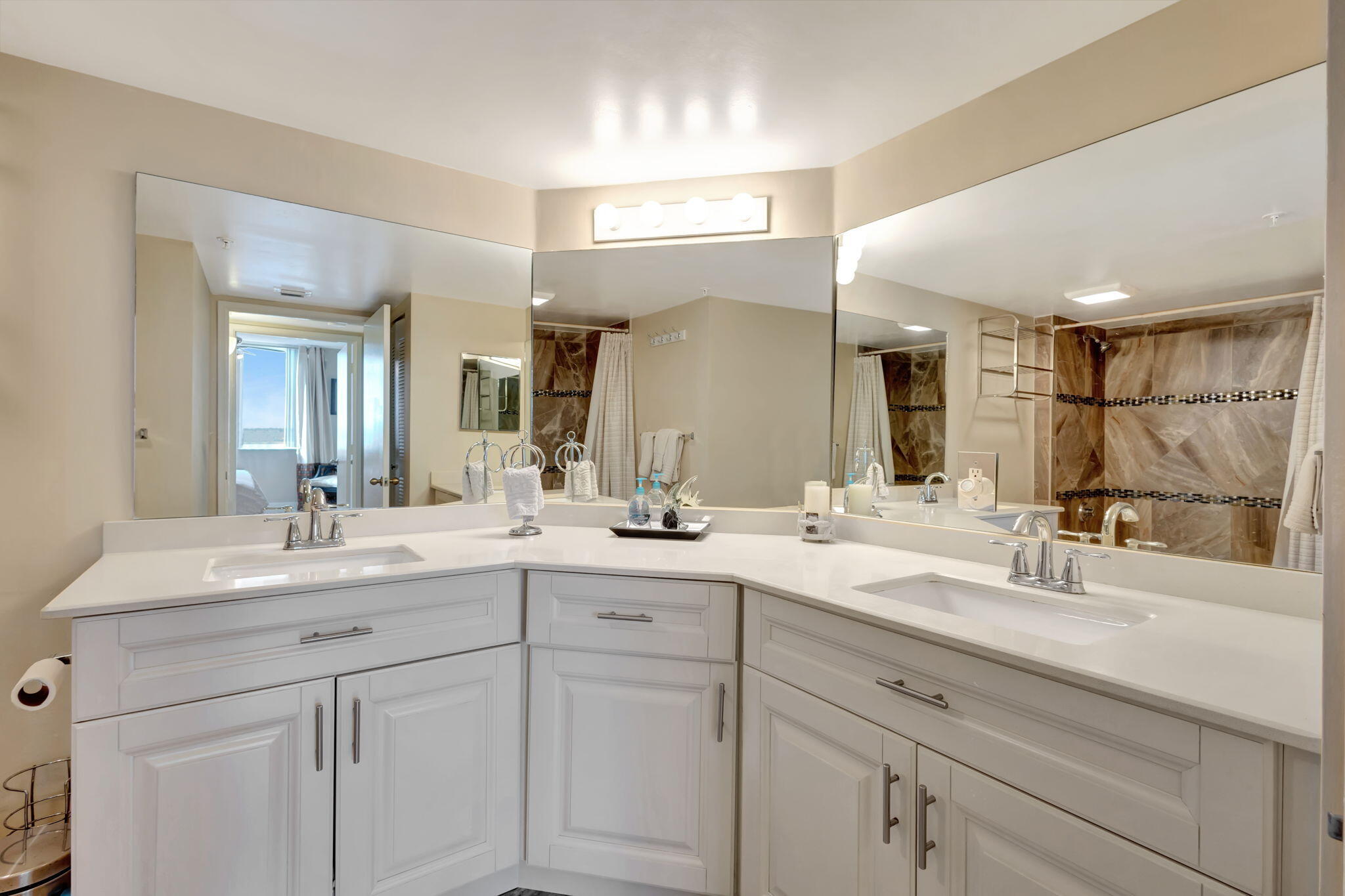 1200 Scotia Drive 502