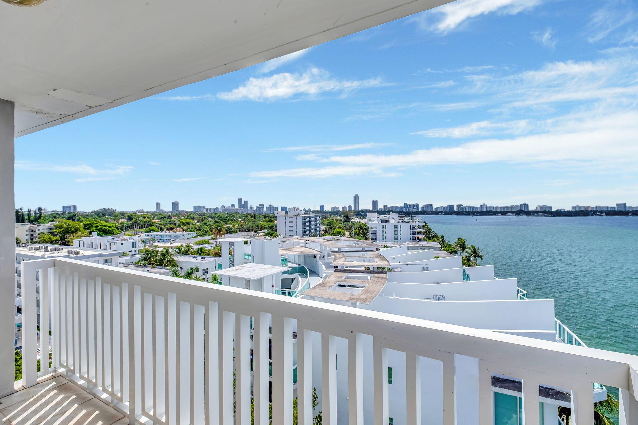 2016 Bay Drive 907