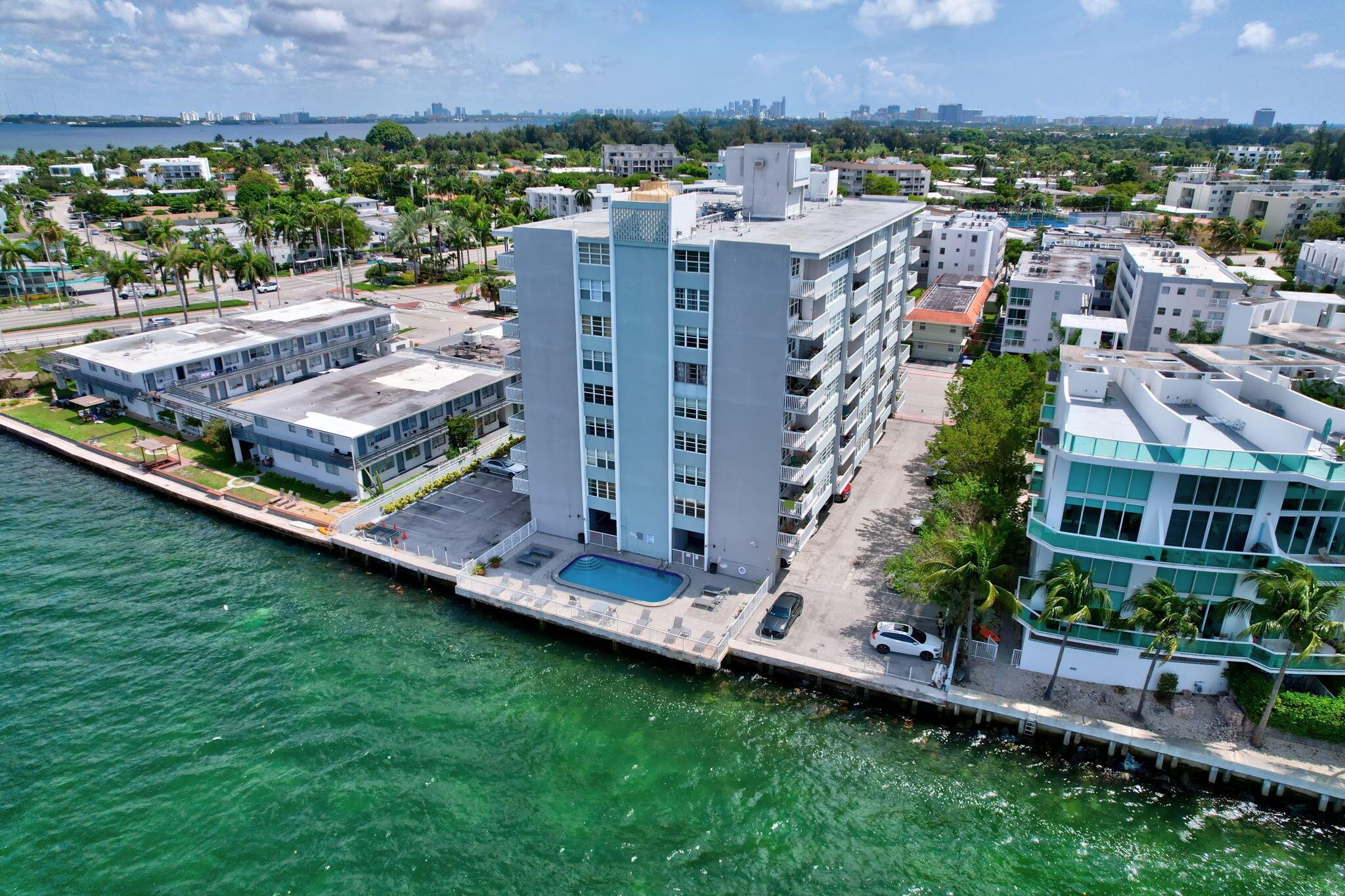 2016 Bay Drive 907