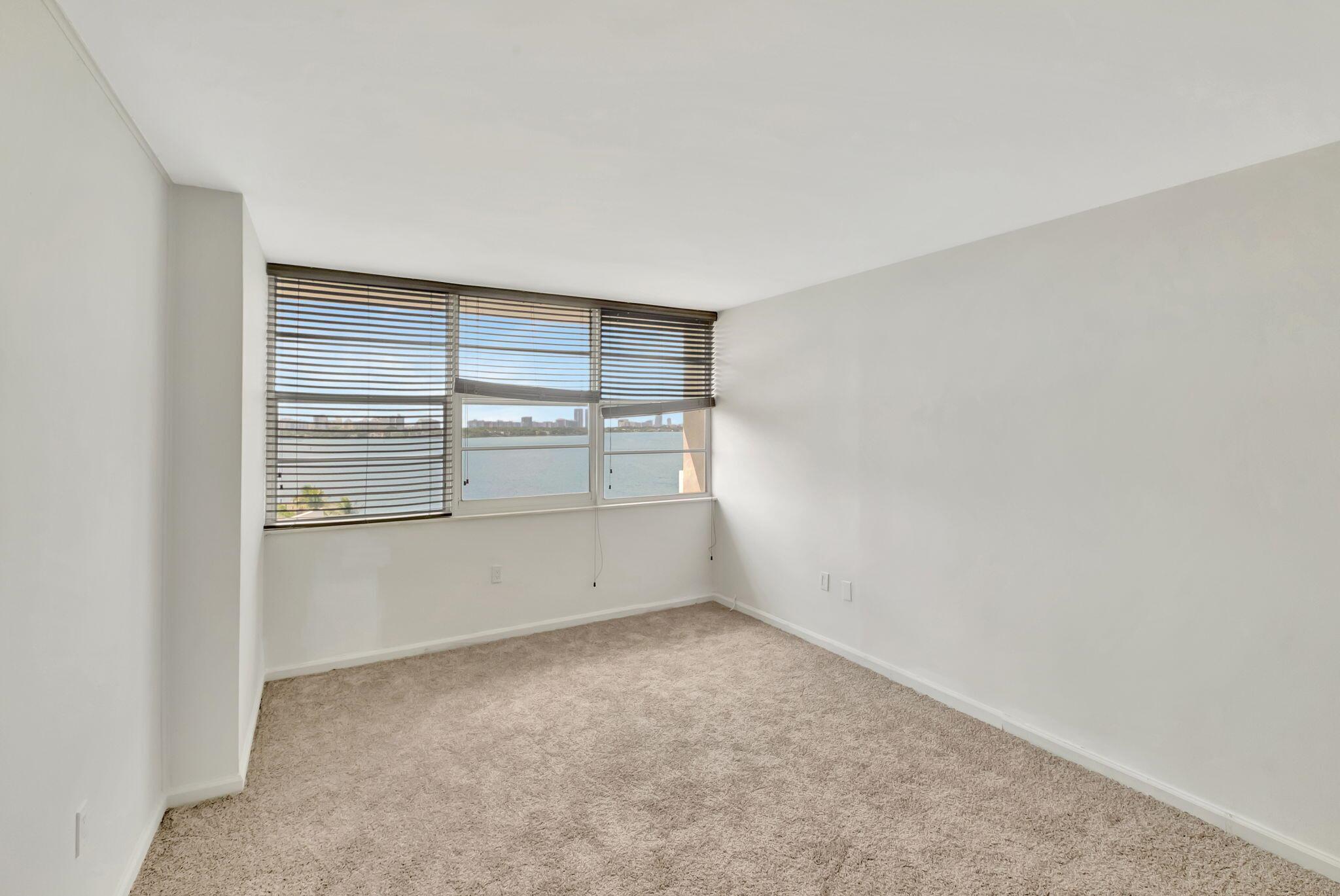 2016 Bay Drive 907