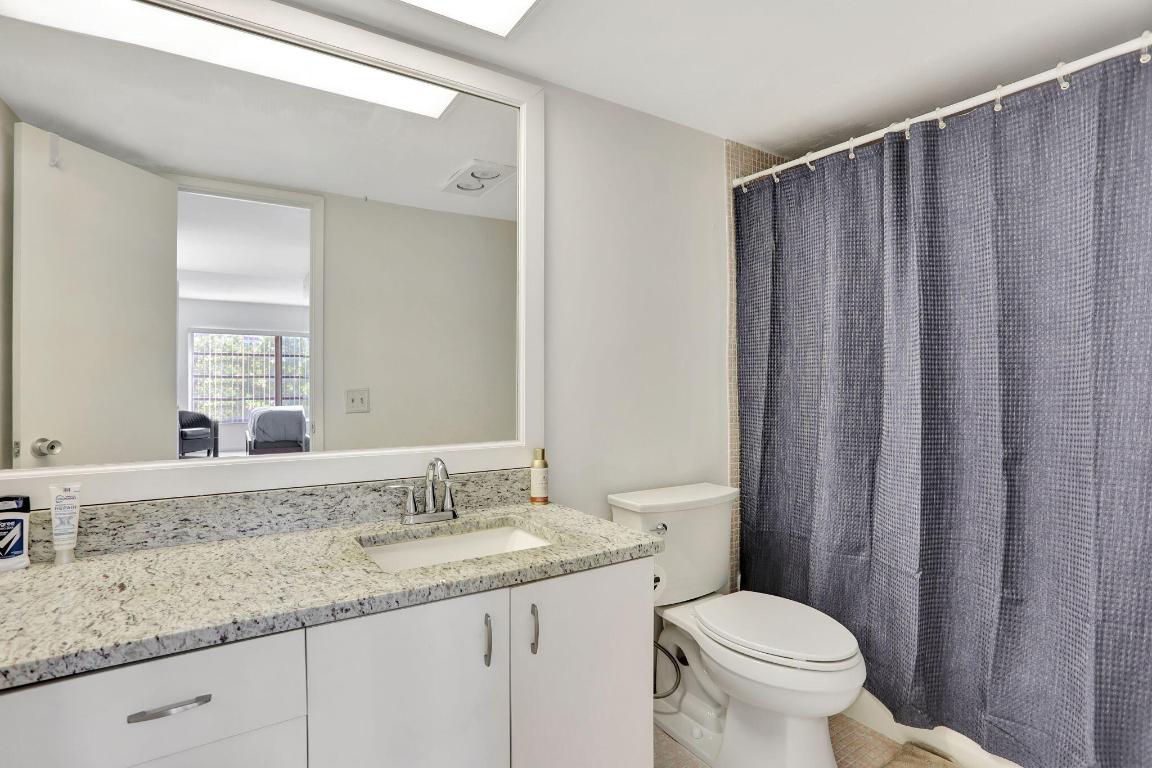 2751 N Palm Aire Drive 304