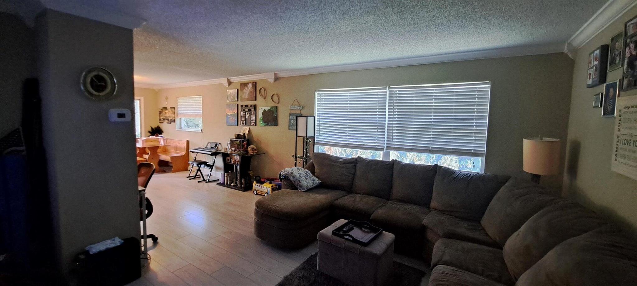 1100 SE 4th Avenue 27
