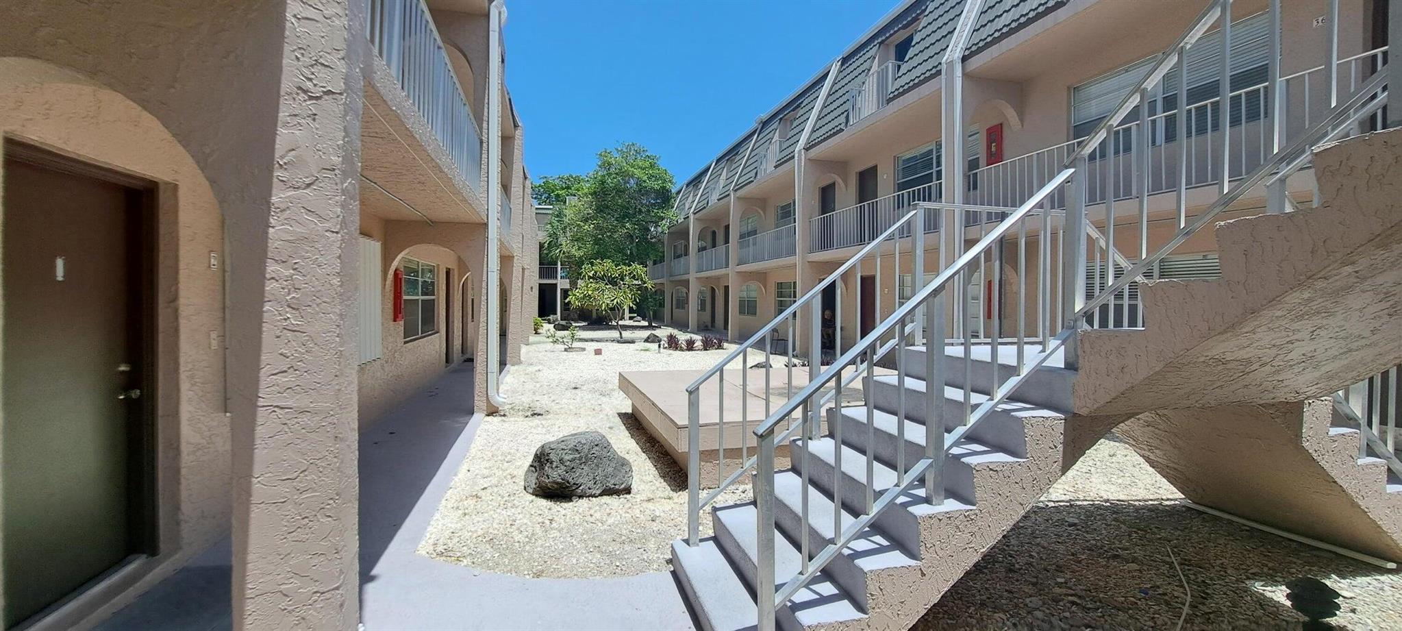 1100 SE 4th Avenue 27