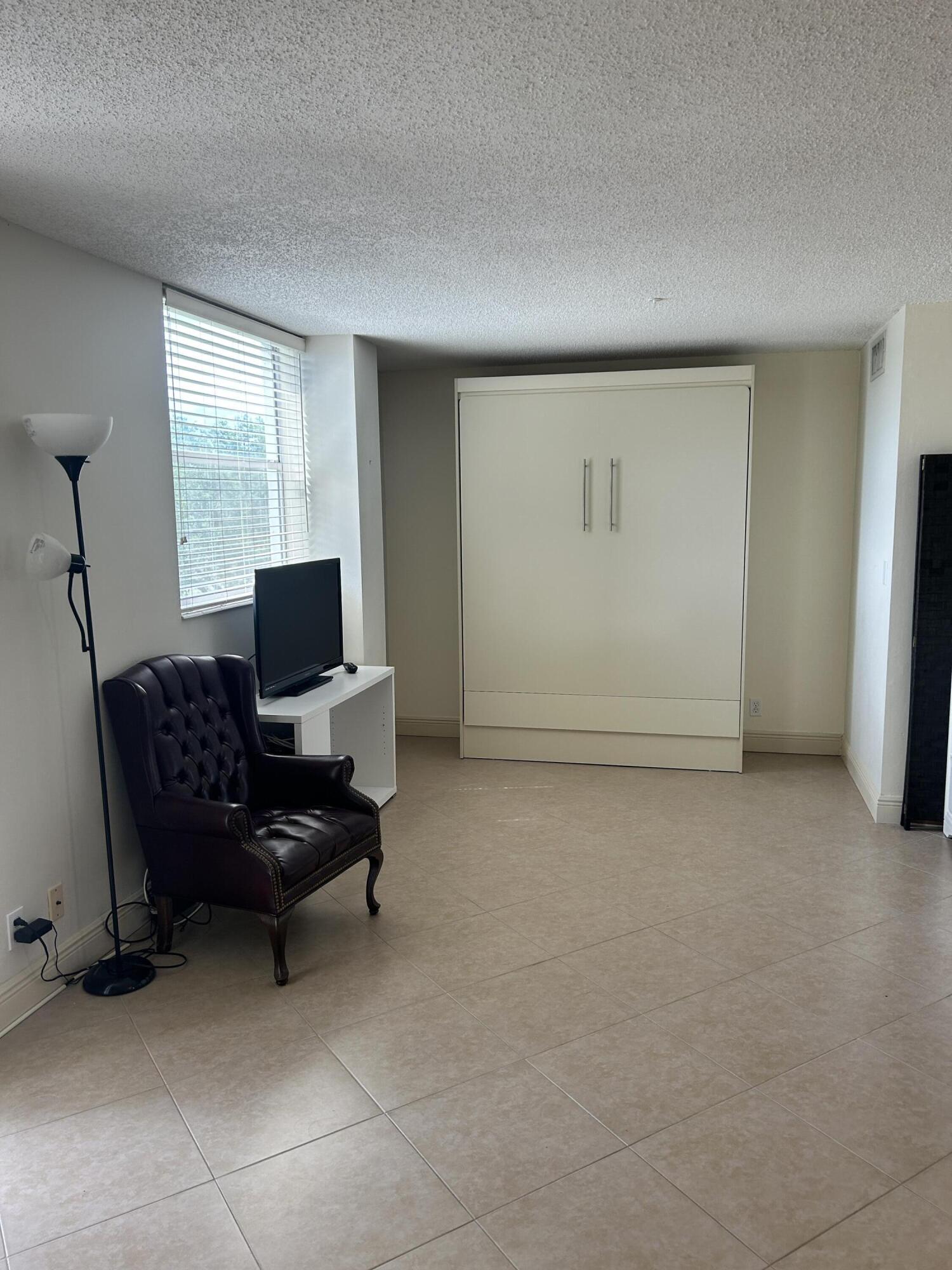 6161 NW 2nd Avenue 322