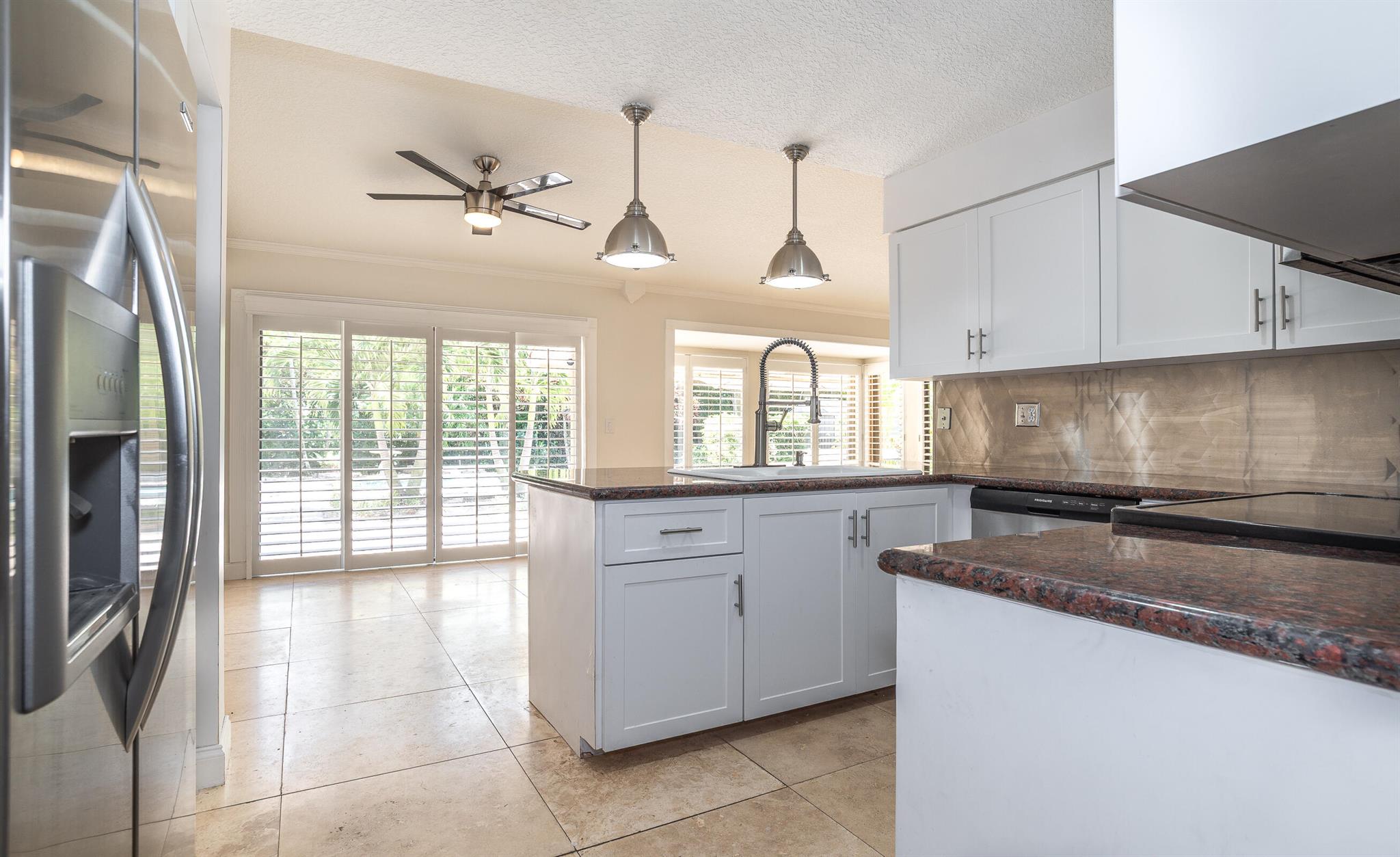 2711 NW 26th Circle