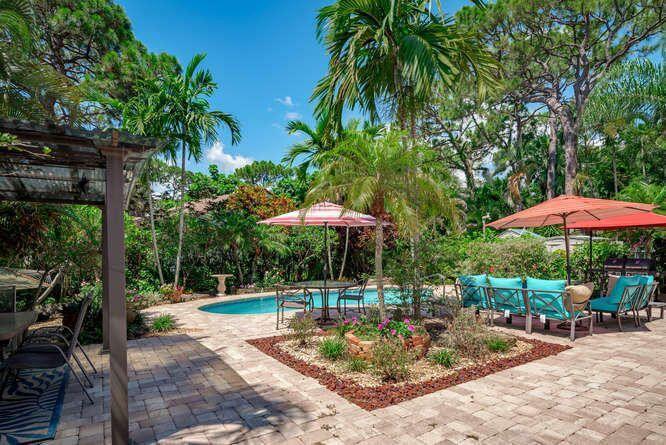 2711 NW 26th Circle