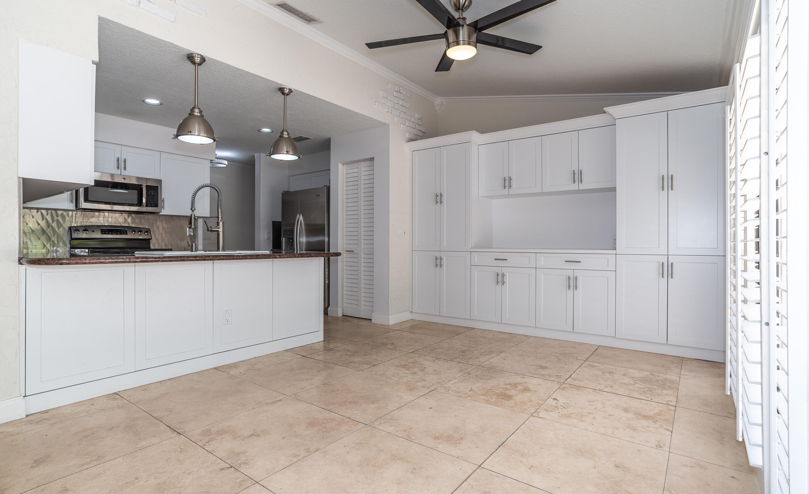 2711 NW 26th Circle
