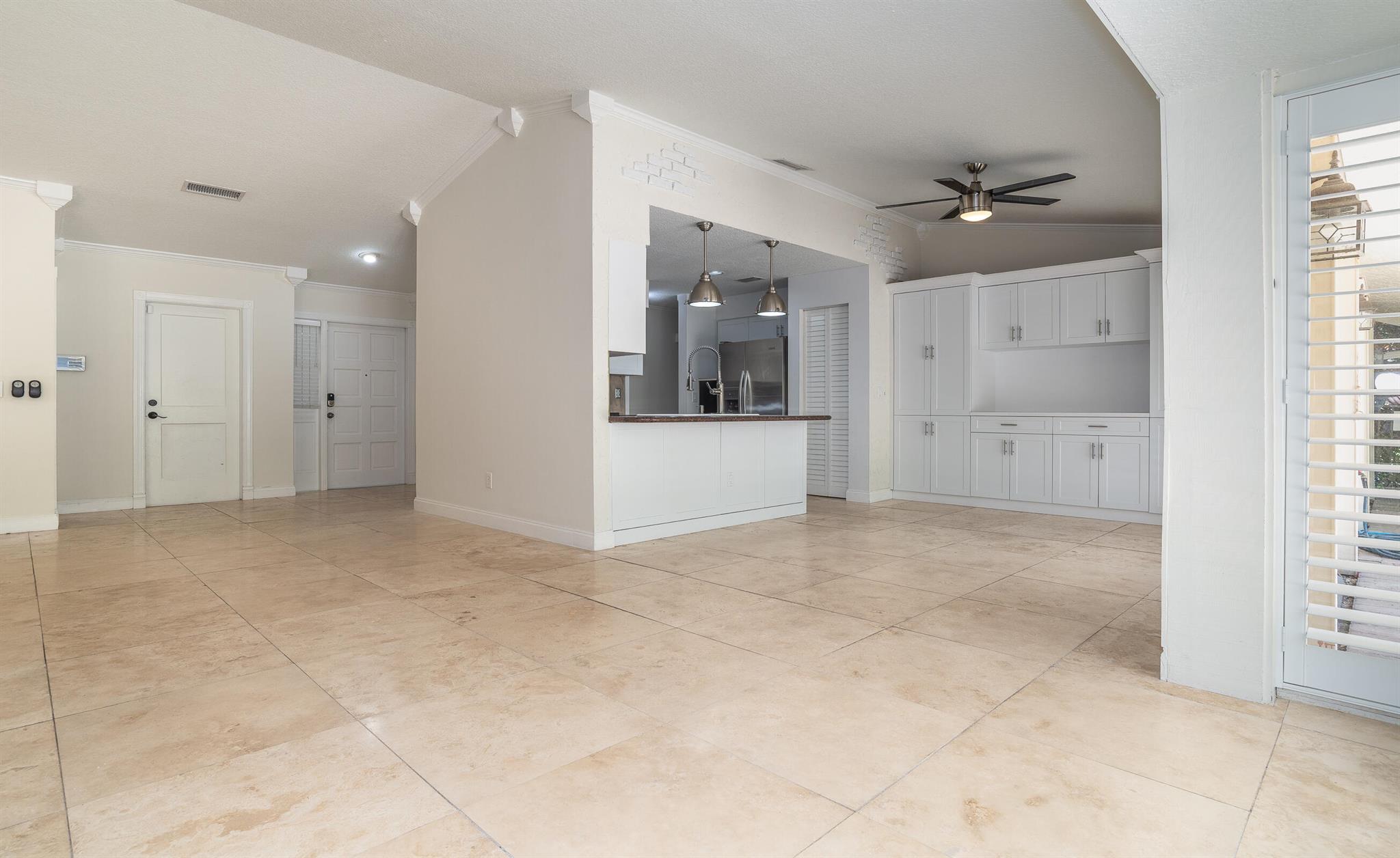 2711 NW 26th Circle