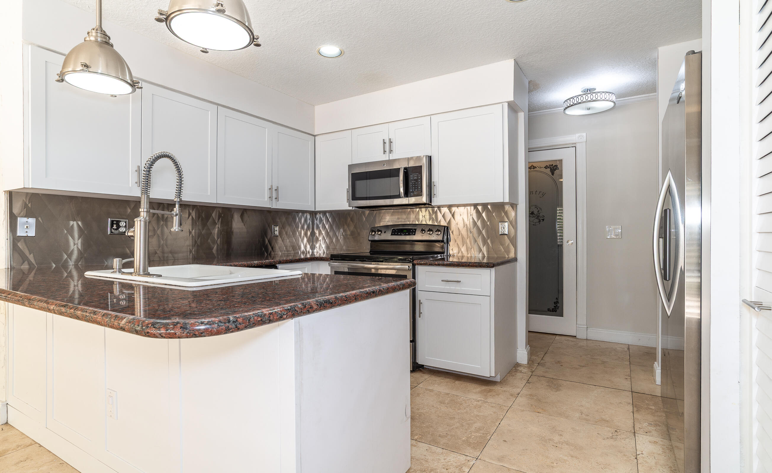 2711 NW 26th Circle