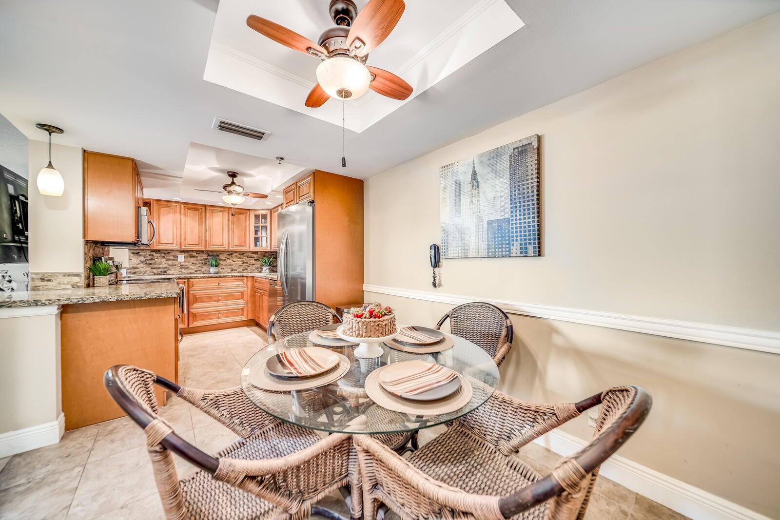 6372 La Costa Drive 306