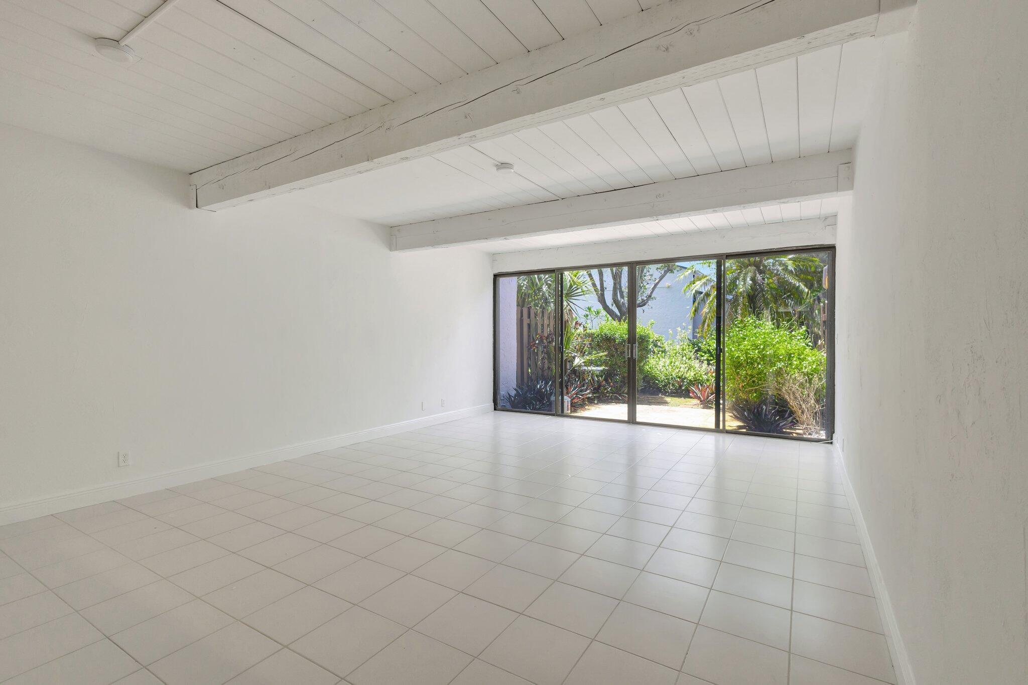 4731 NW 2nd Avenue 406