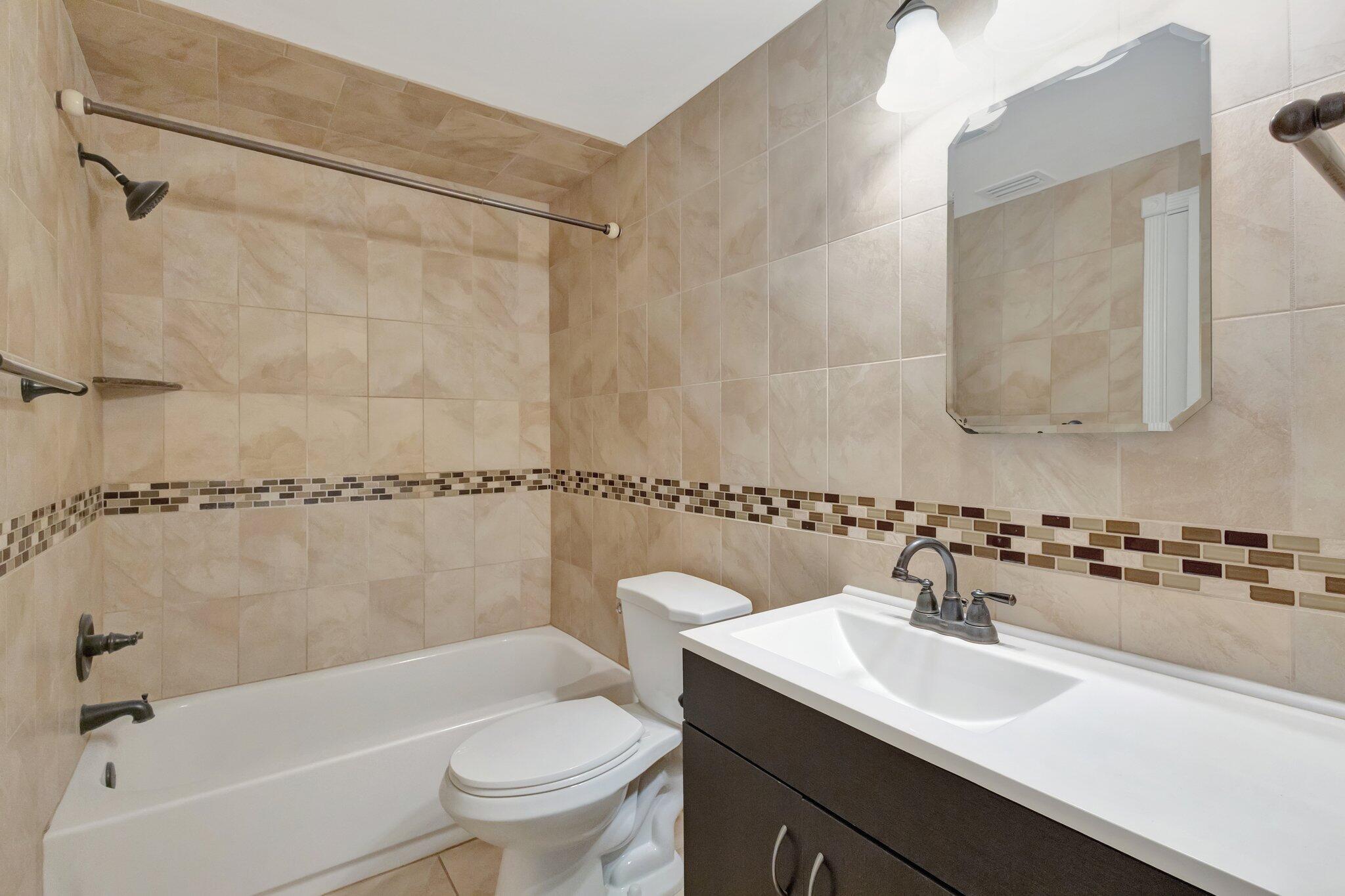 4731 NW 2nd Avenue 406