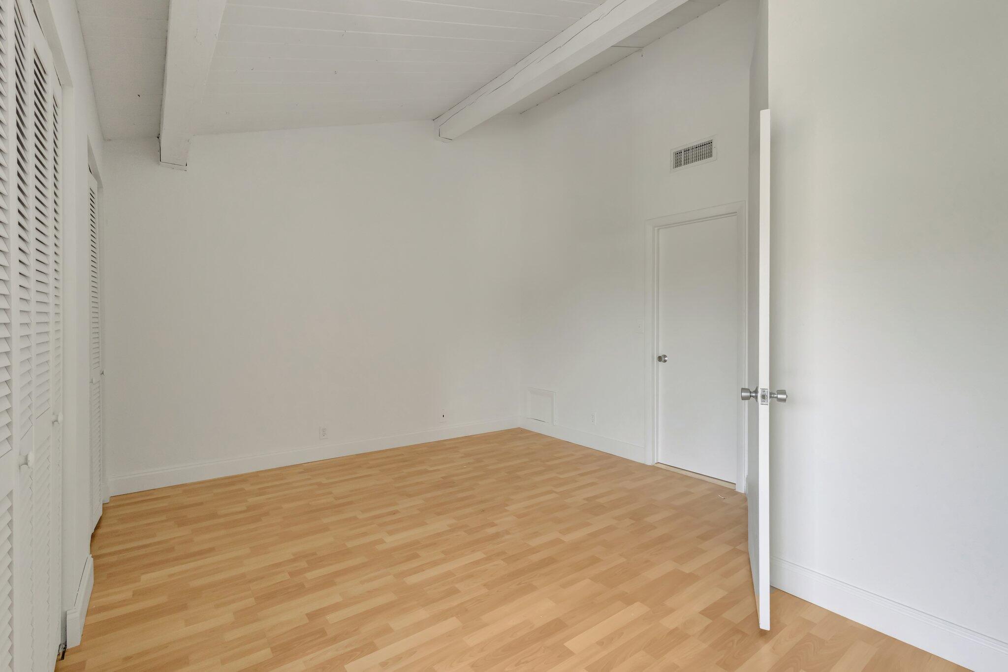 4731 NW 2nd Avenue 406