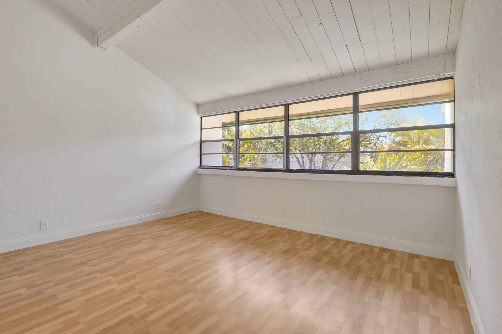 4731 NW 2nd Avenue 406