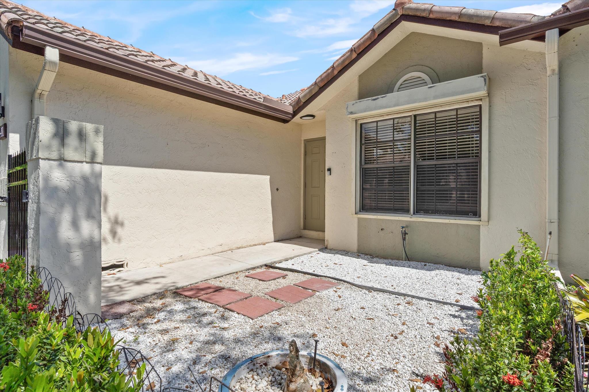 441 Ashwood Place