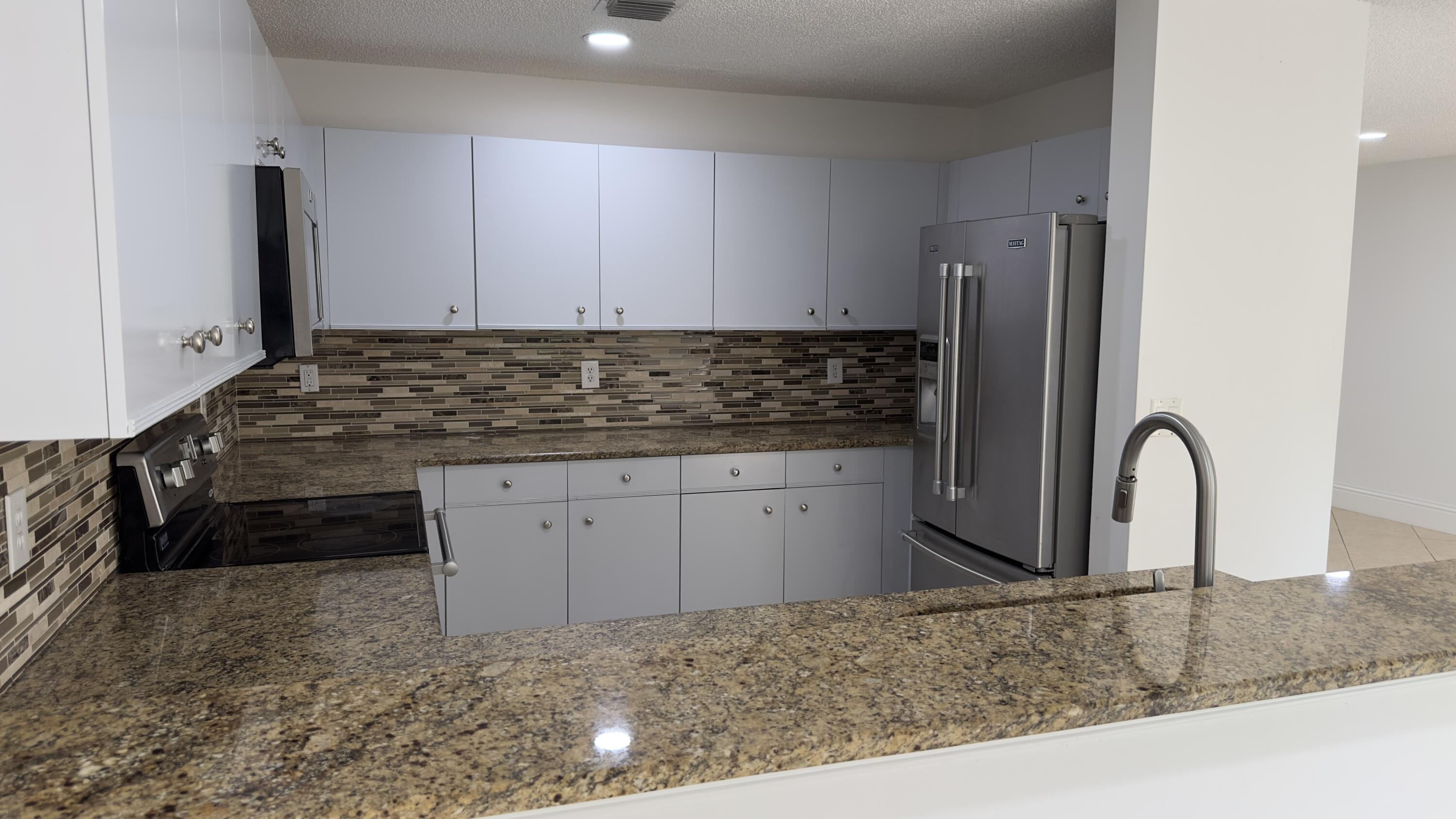 4068 Eastridge Drive