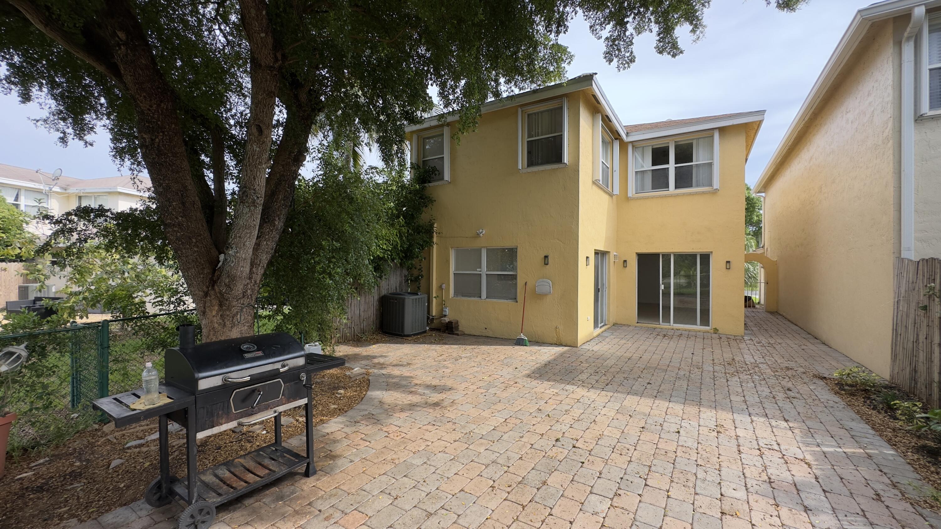 4068 Eastridge Drive