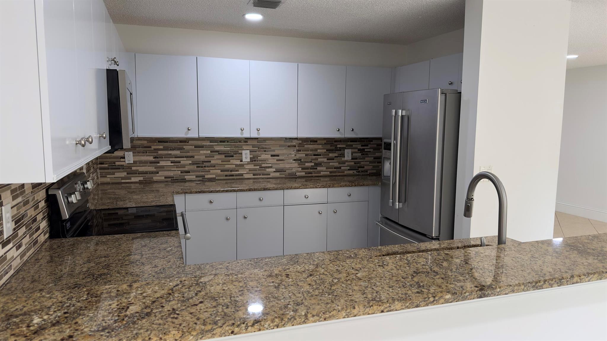 4068 Eastridge Drive