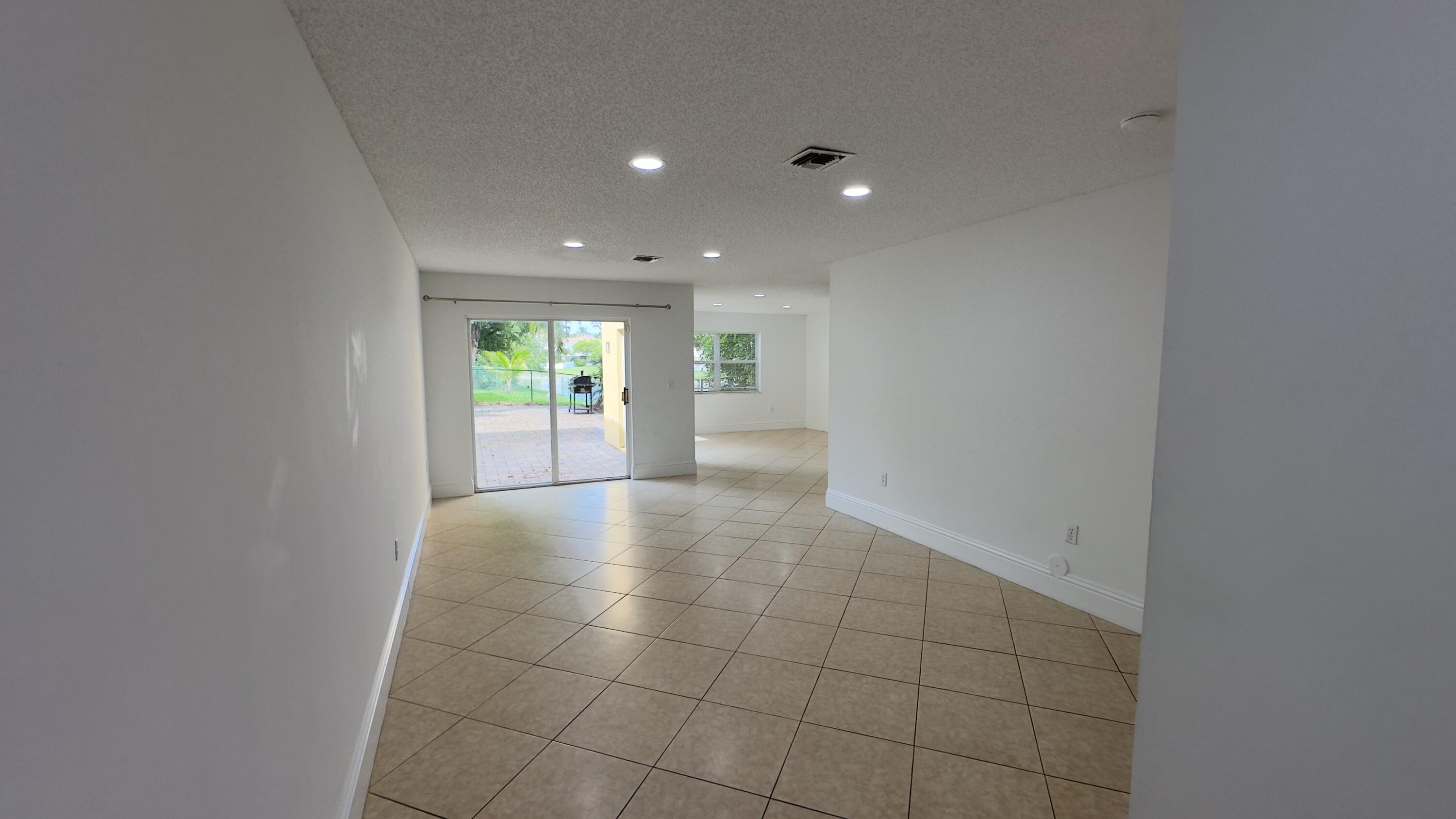 4068 Eastridge Drive