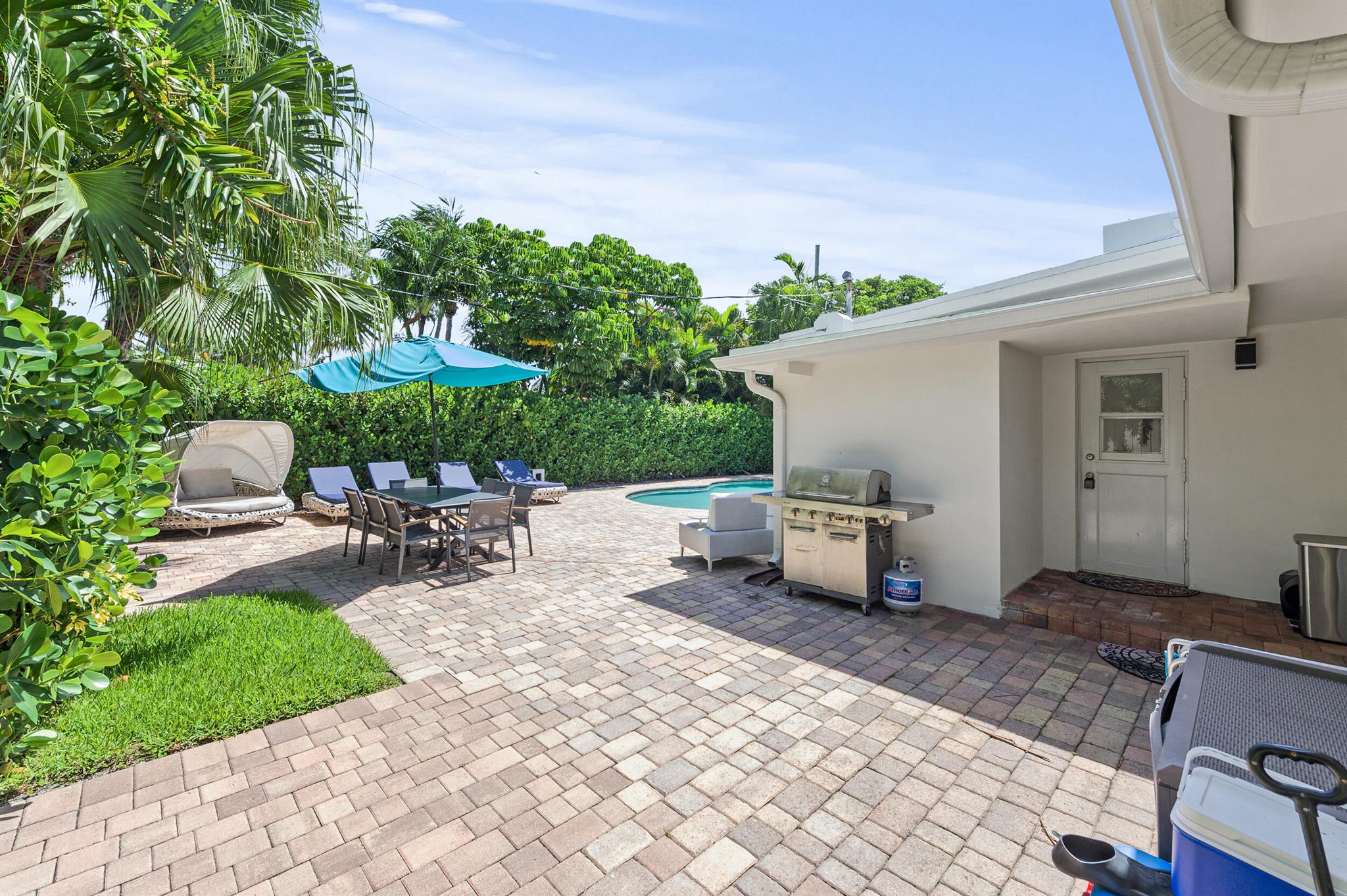 3203 Robbins Road