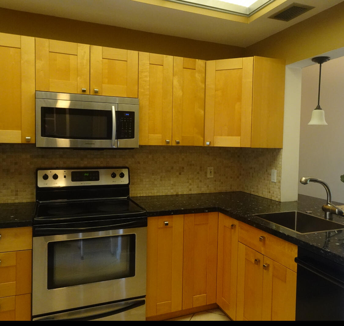 2339 SW 15th Street 16, Deerfield Beach Unit: 16