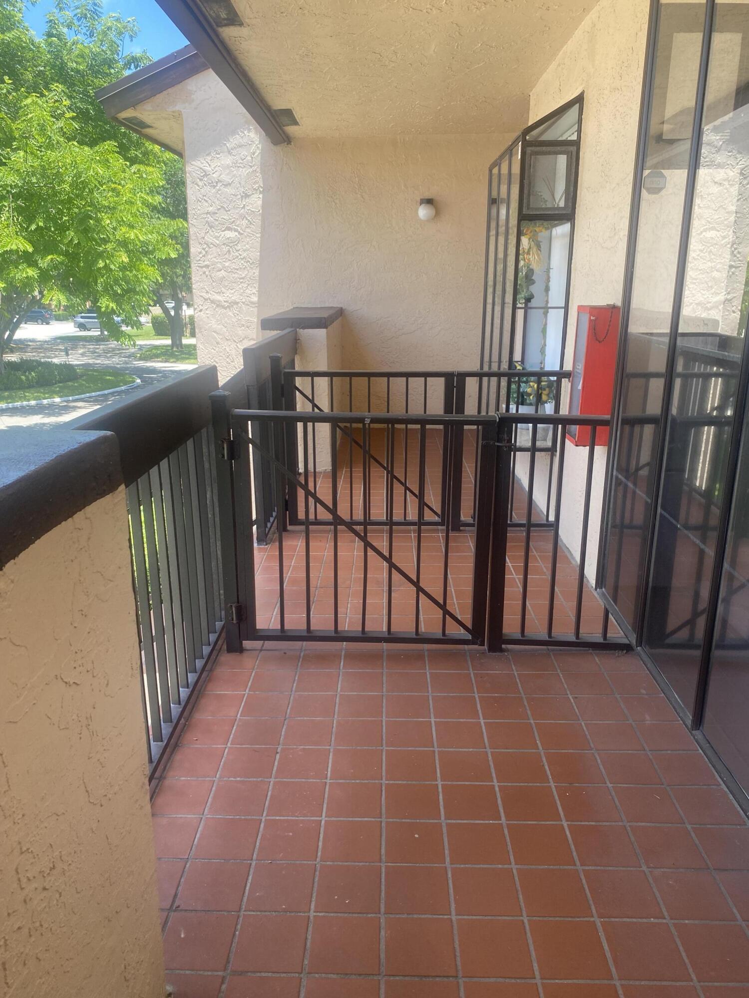 2339 SW 15th Street 16, Deerfield Beach Unit: 16