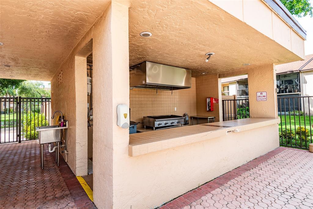 2339 SW 15th Street 16, Deerfield Beach Unit: 16