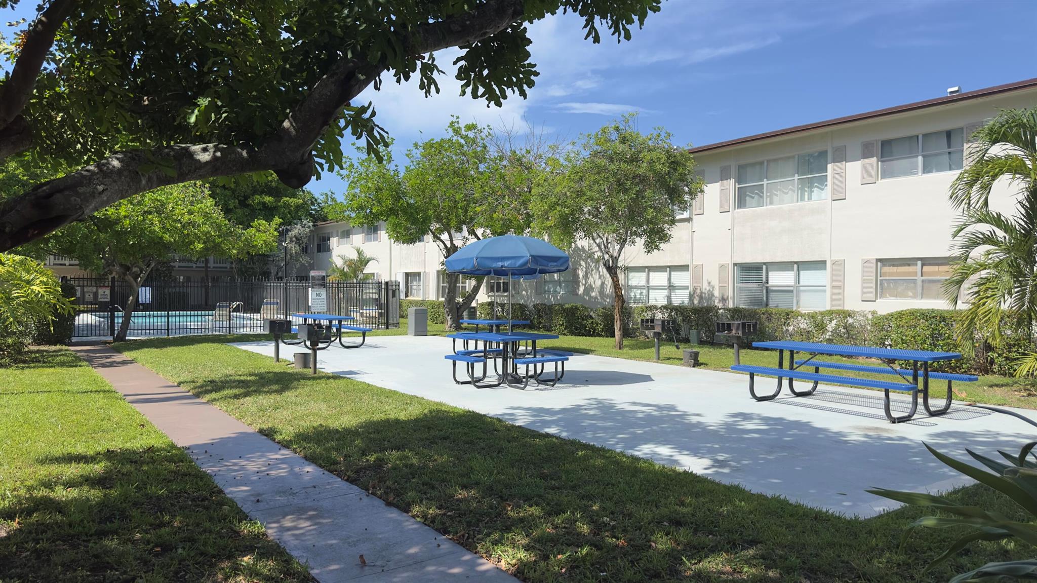 500 SE 2nd Avenue 3