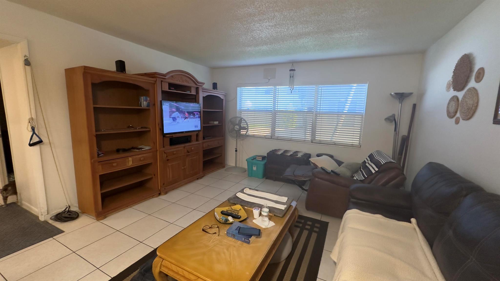 500 SE 2nd Avenue 3