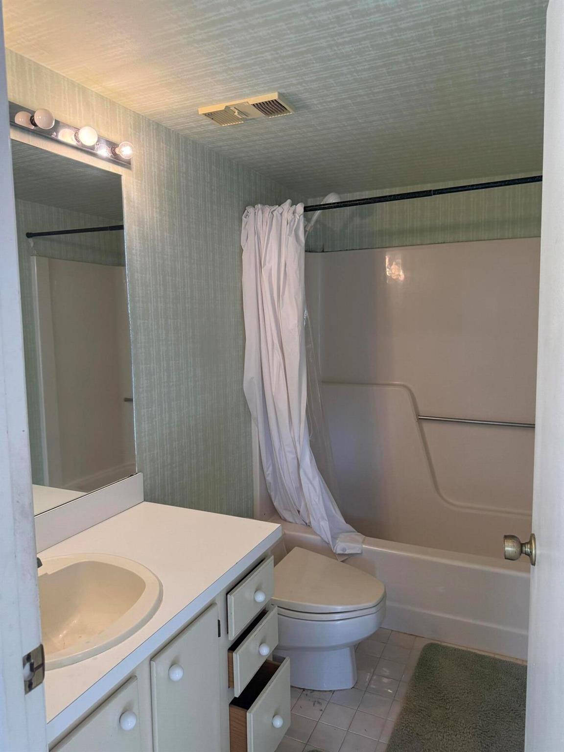 21950 Soundview Terrace 107